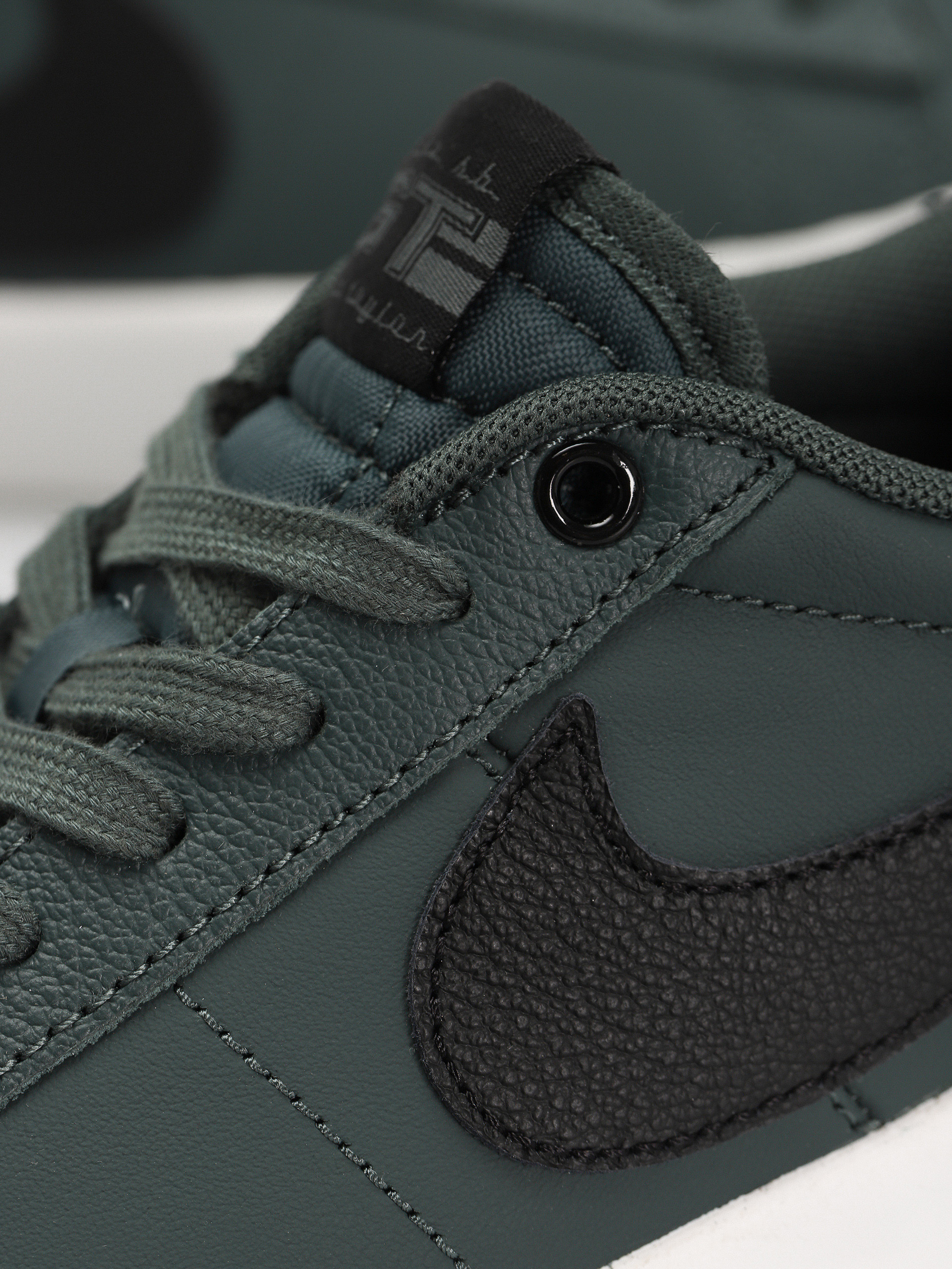 Topánky Nike SB Blazer Low Pro Gt (vintage green/black vintage green)