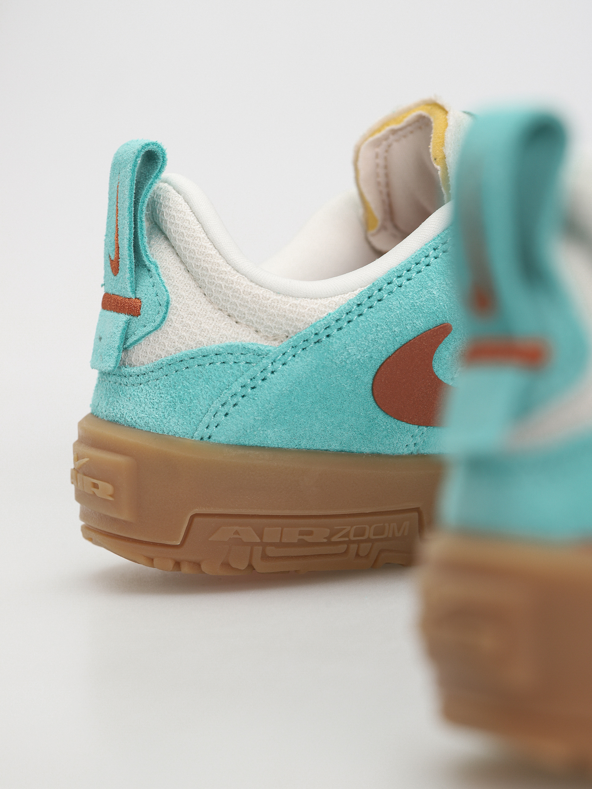 Topánky Nike SB Day One JR (green frost/dark russet phantom)