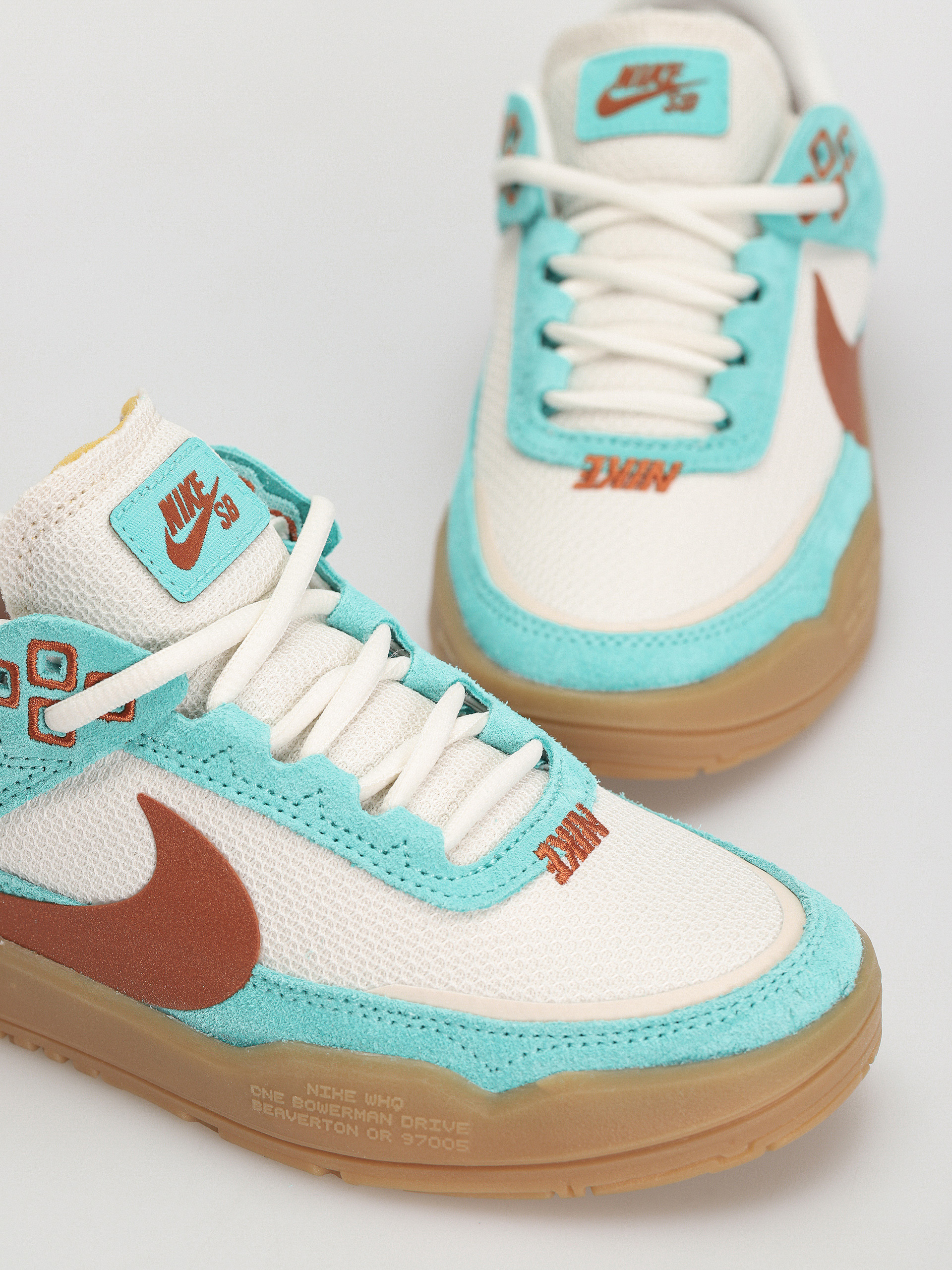 Topánky Nike SB Day One JR (green frost/dark russet phantom)