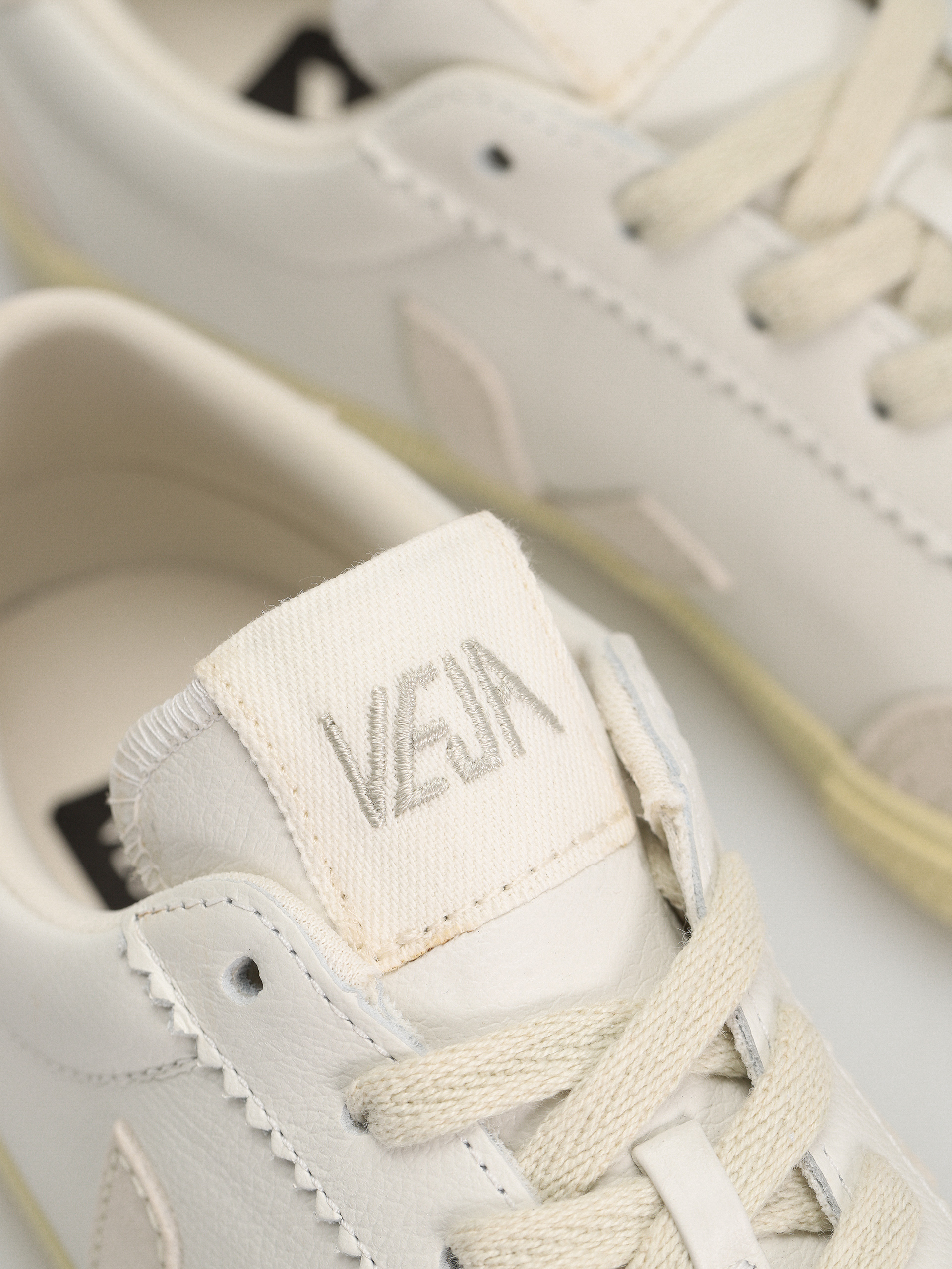 Topánky Veja Volley Wmn (white natural)