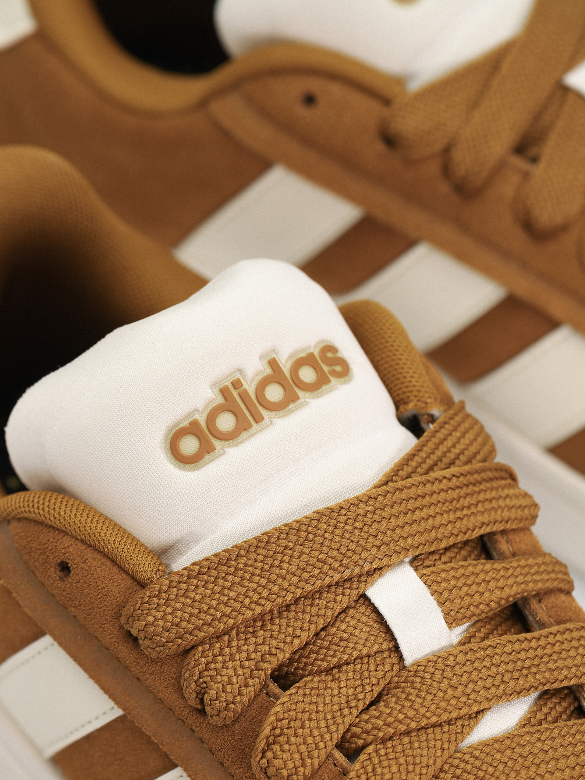 Topánky adidas Grand Court Alpha 0 (brostr/owhite/owhite)