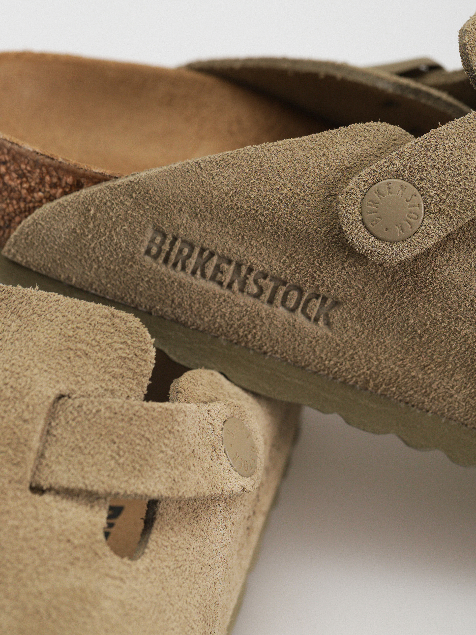 Šľapky Birkenstock Boston Suede Leather Narrow Wmn (faded khaki)