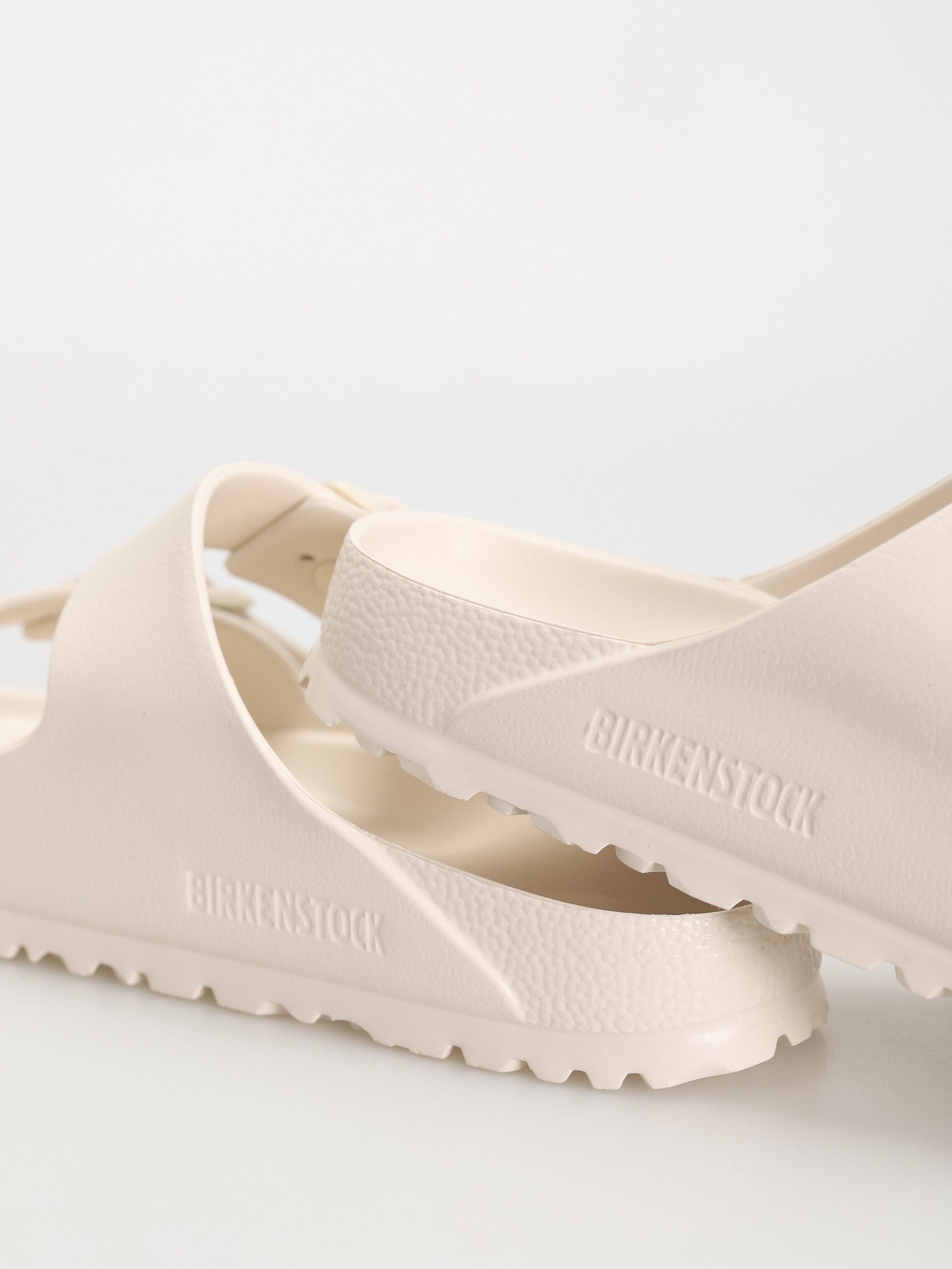Šľapky Birkenstock Arizona Essentials EVA Narrow Wmn (eggshell)