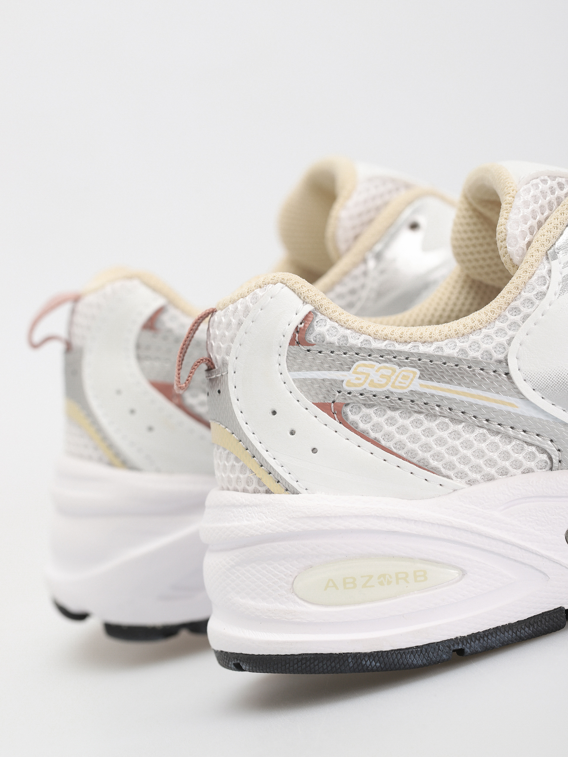 Topánky New Balance 530 JR (white silver beige)