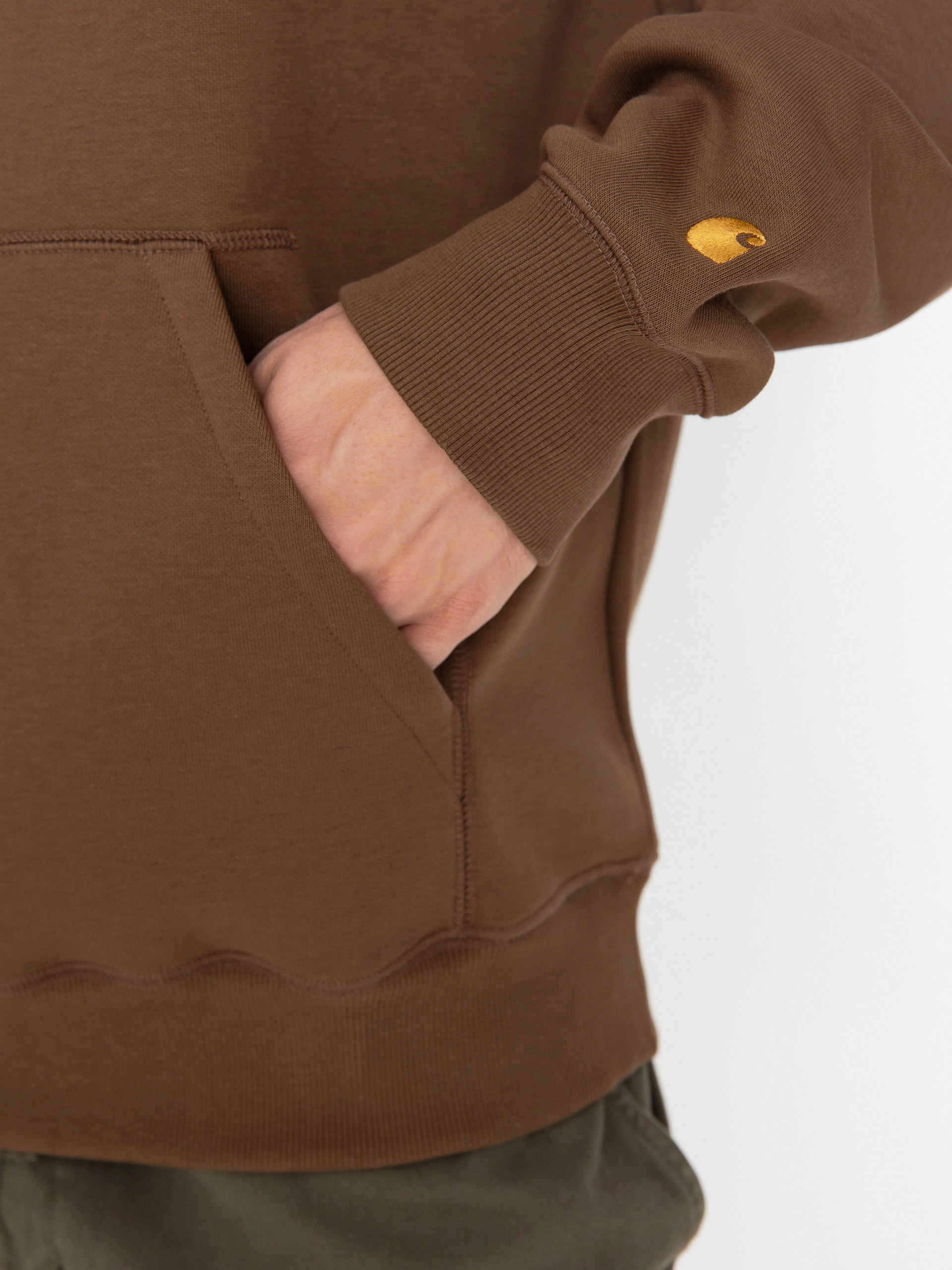 Mikina s kapucňou Carhartt WIP Chase HD (chocolate/gold)