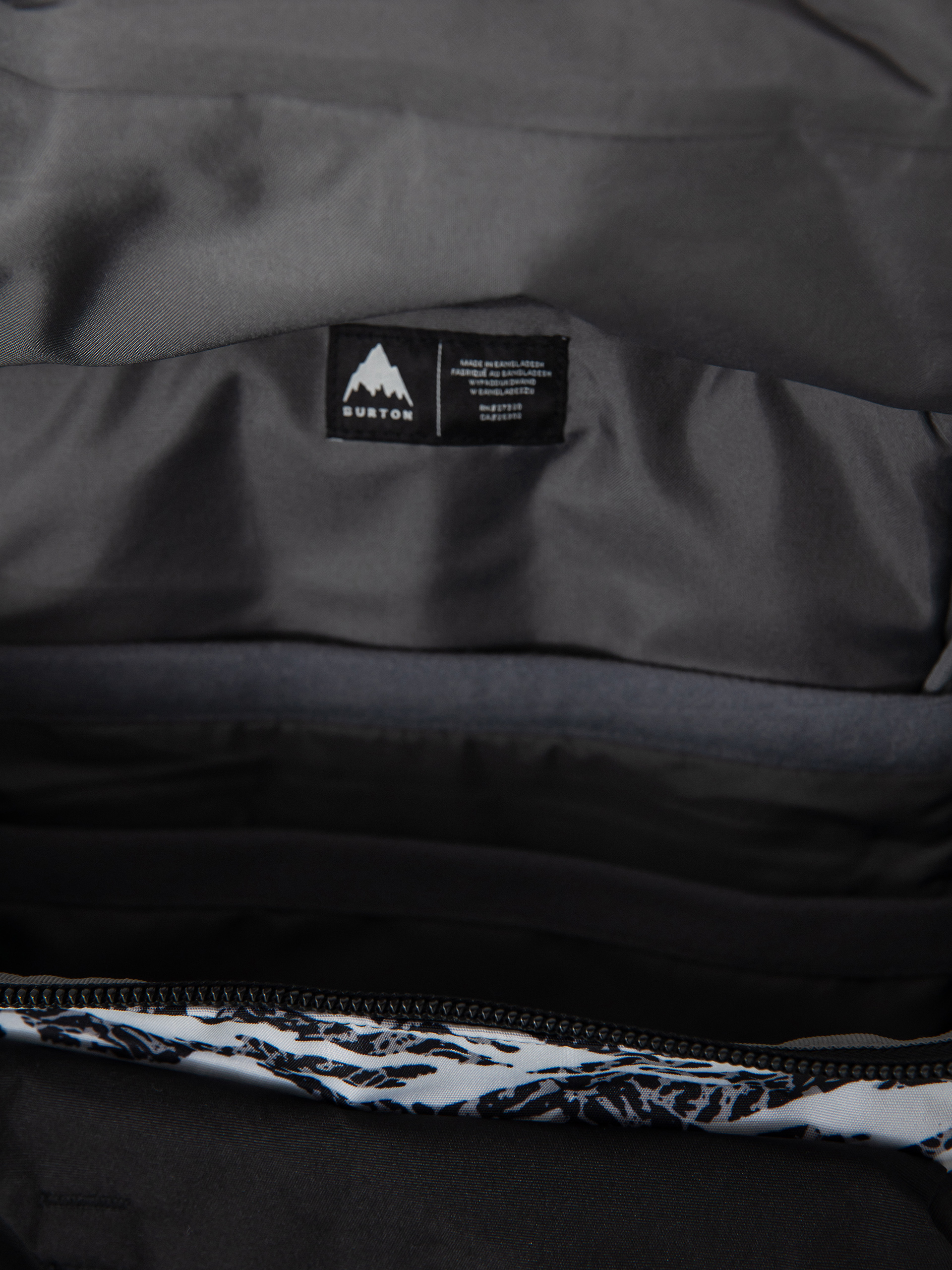 Batoh Burton Annex 2.0 28L (zebra camo)