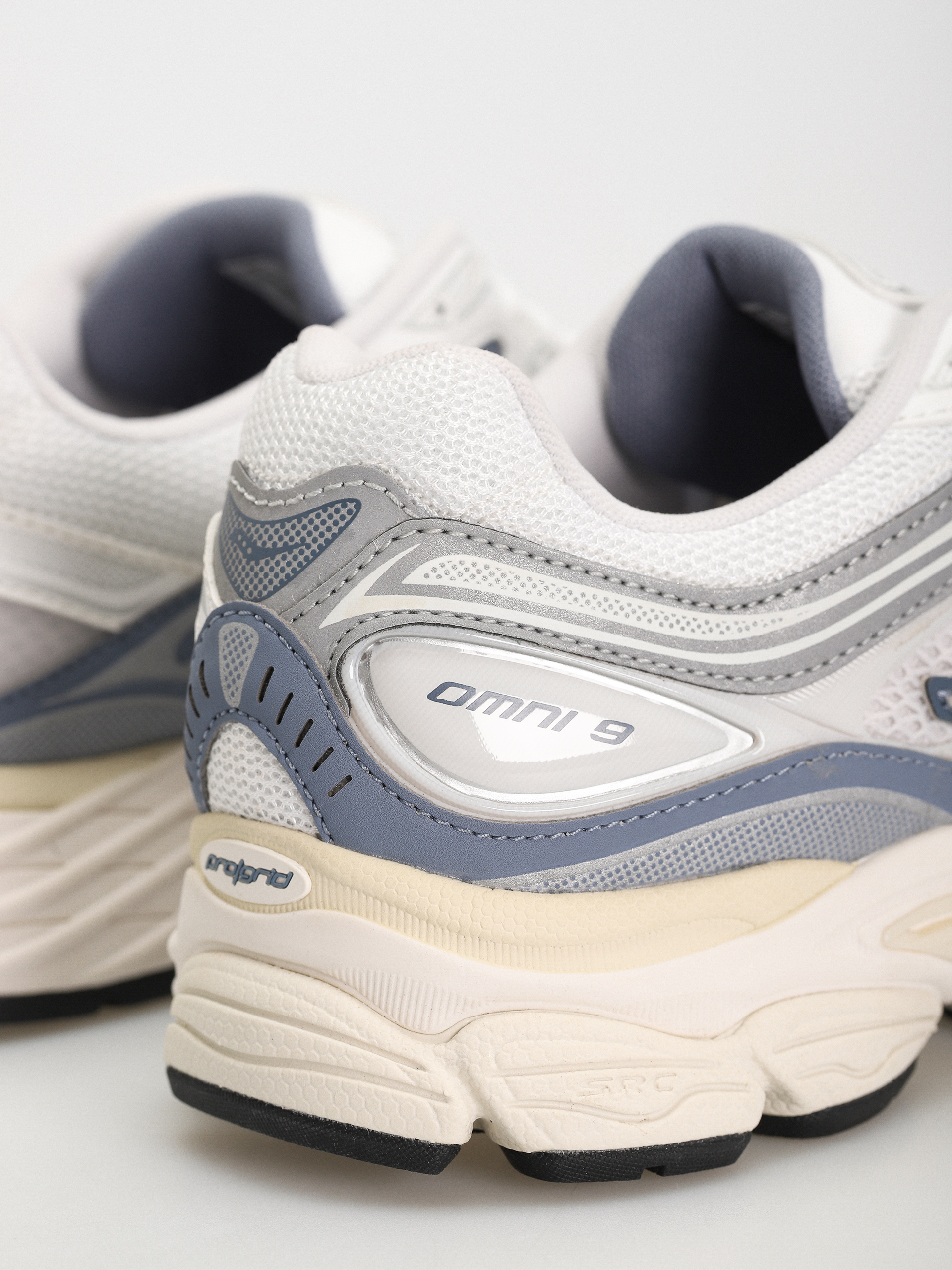 Topánky Saucony Progrid Omni 9 (ivory/blue)