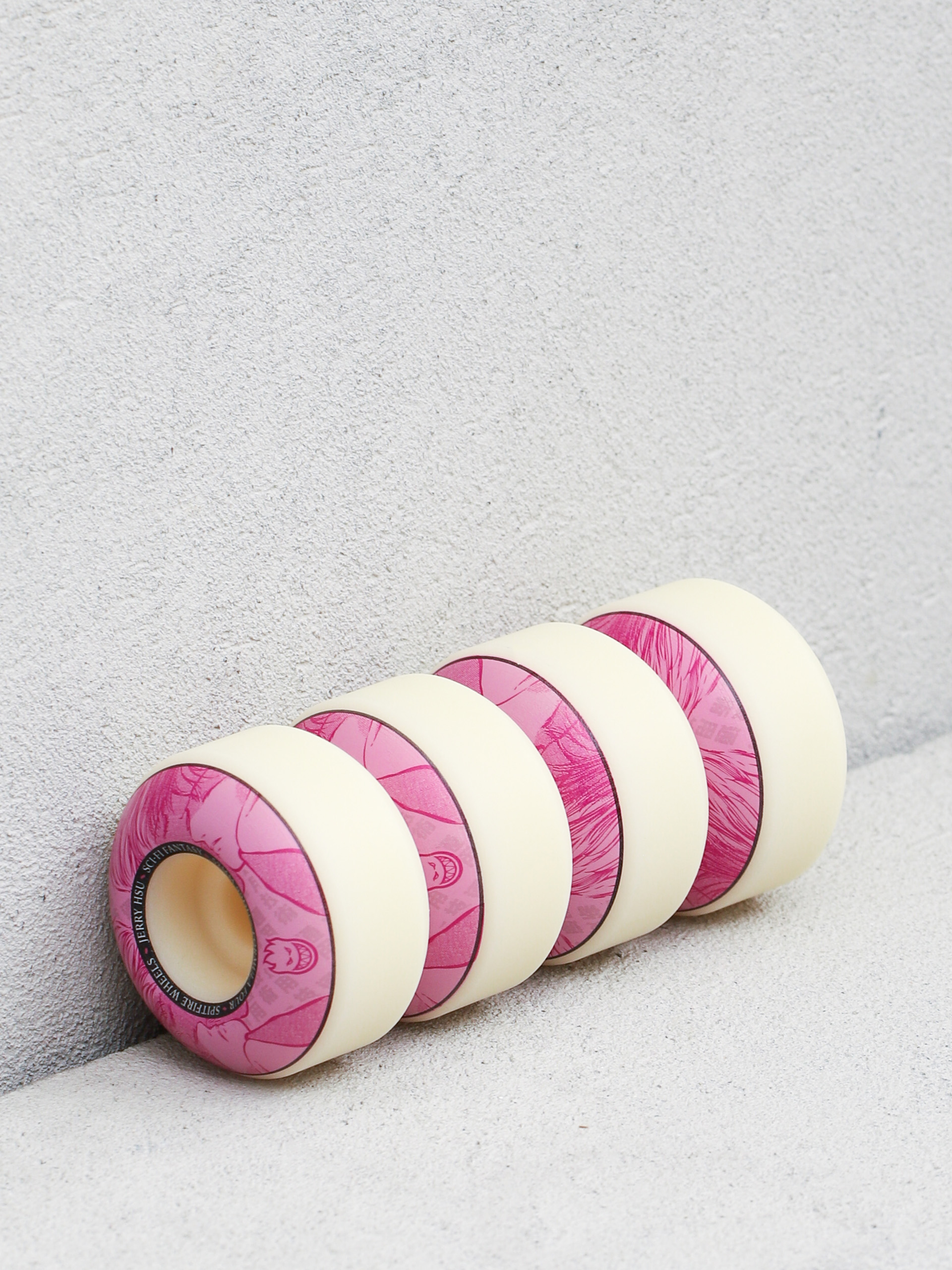 Kolieska Spitfire Formula Four 99D Hsu Sci Fi Classic (natural/pink)