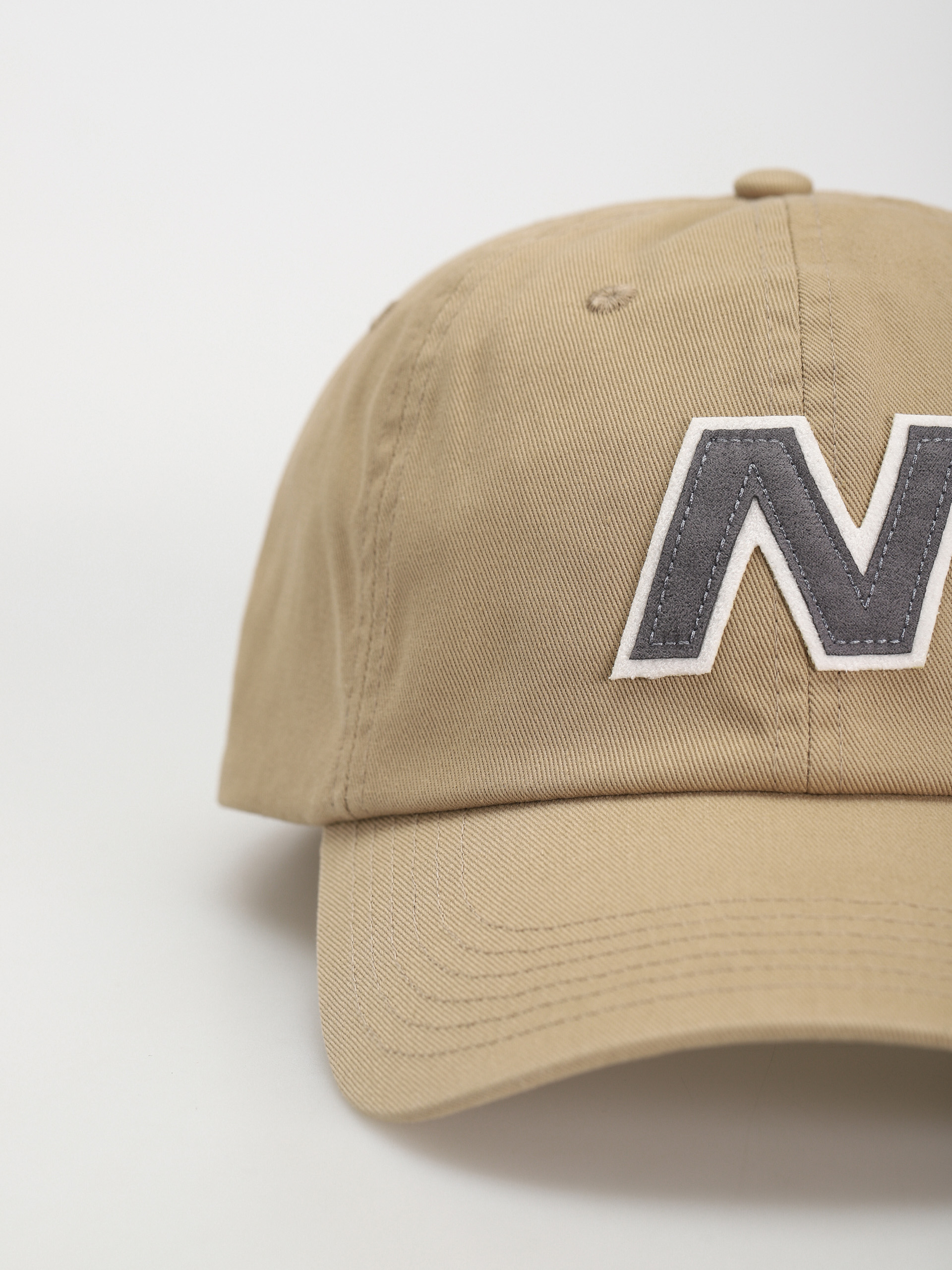 Šiltovka New Balance 6 Panel Block N Snapback (stoneware)