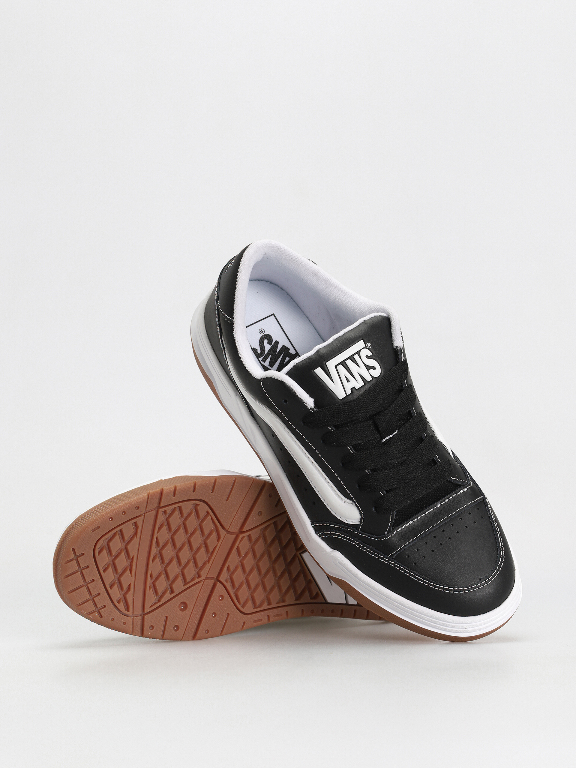 Topánky Vans Hylane (black/white/gum)
