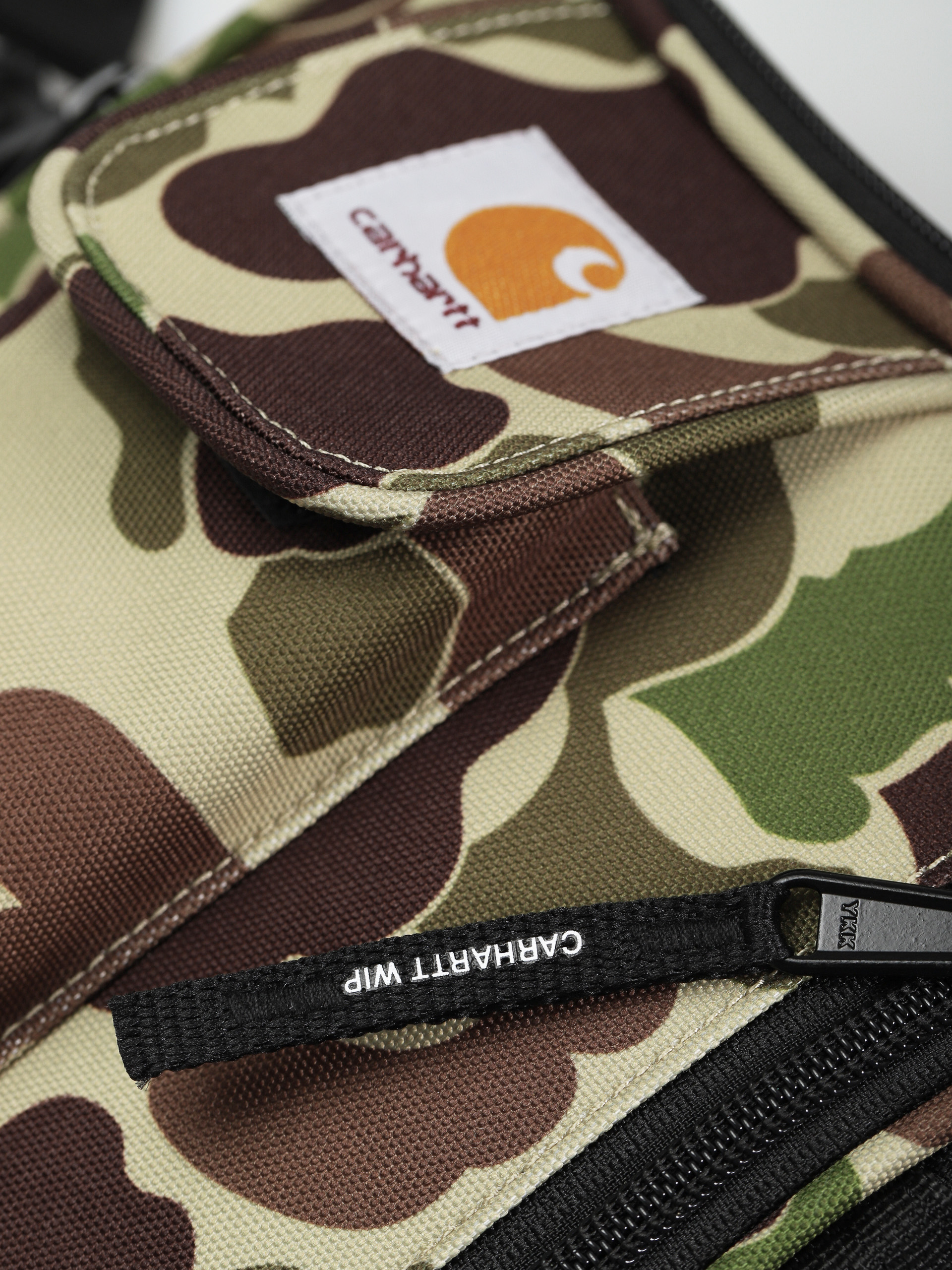 Taška Carhartt WIP Essentials (camo duck green)