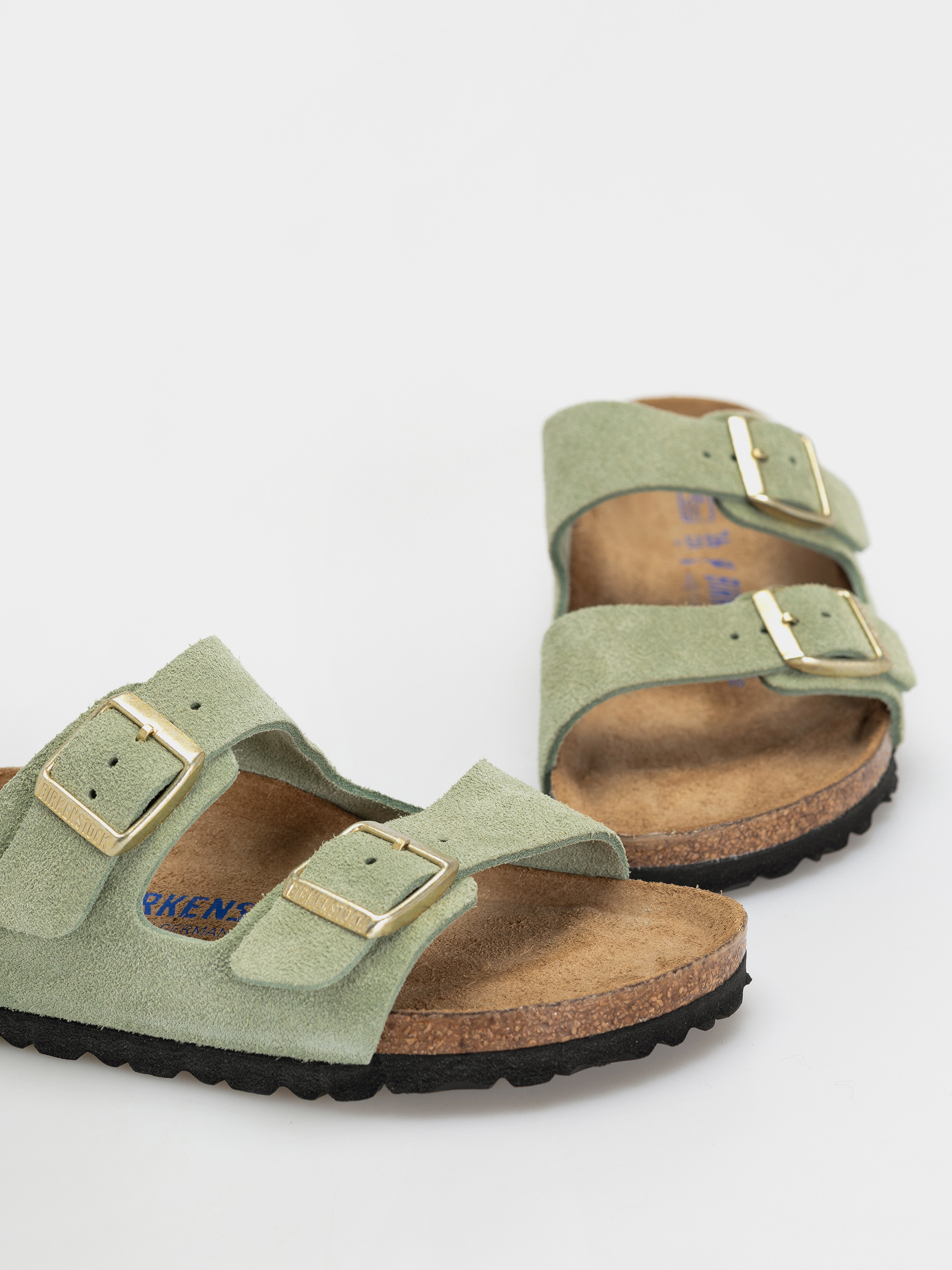 Šľapky Birkenstock Arizona Soft Footbed Suede Leather Narrow Wmn (green tea)