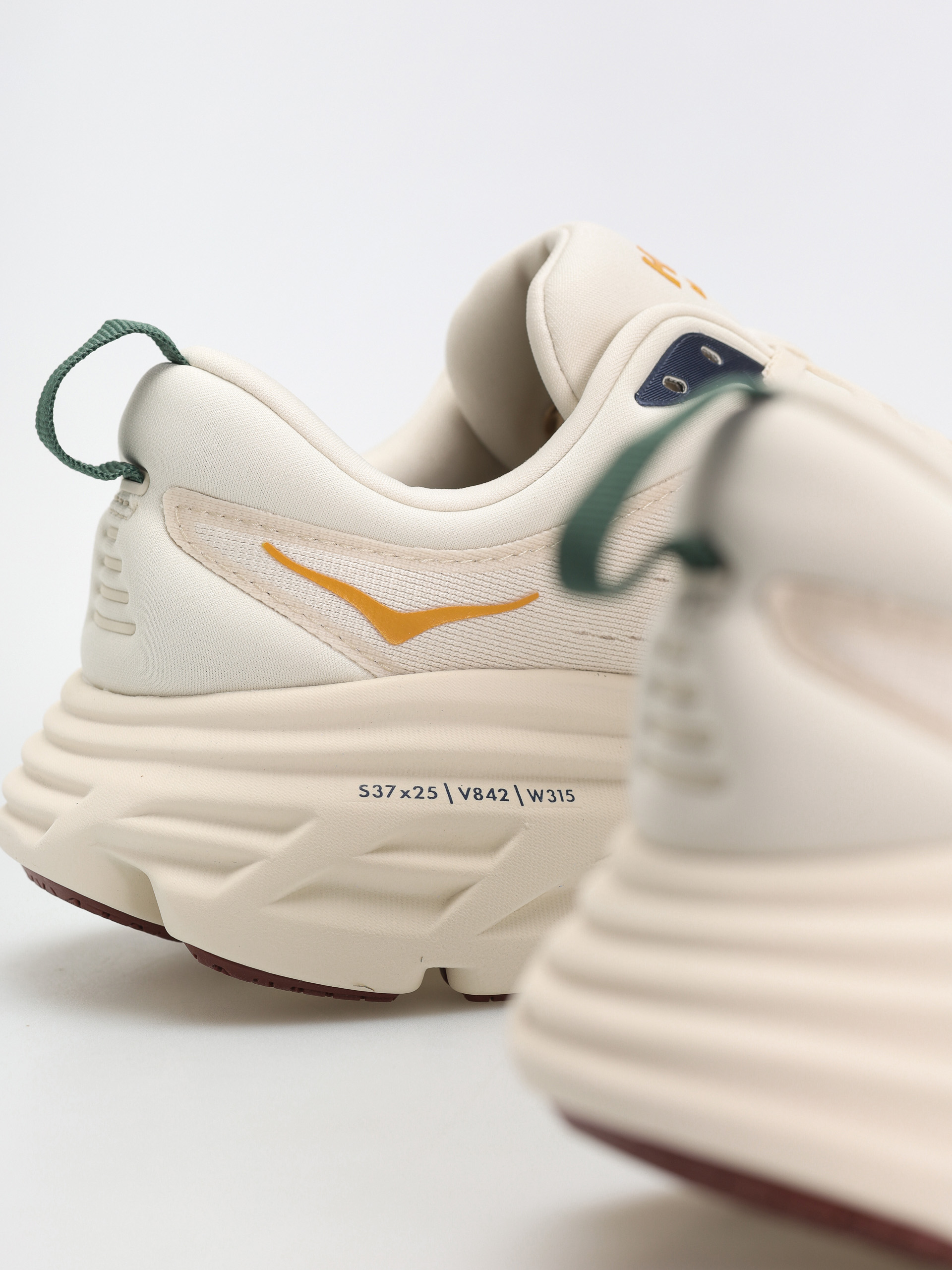 Topánky Hoka Bondi 8 (oat milk/alabaster)