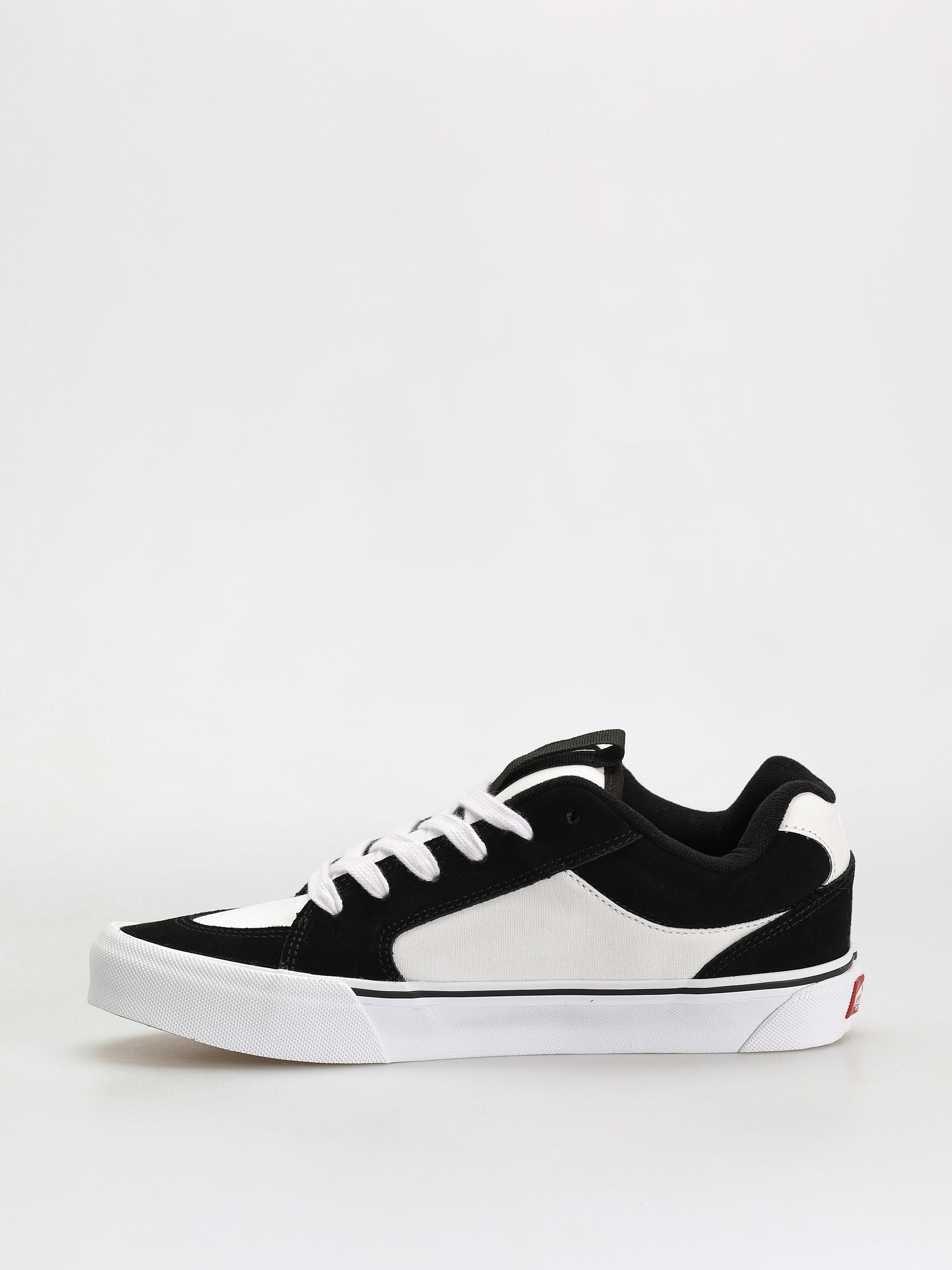 Topánky Vans Chukka Push (2-tone black/white)