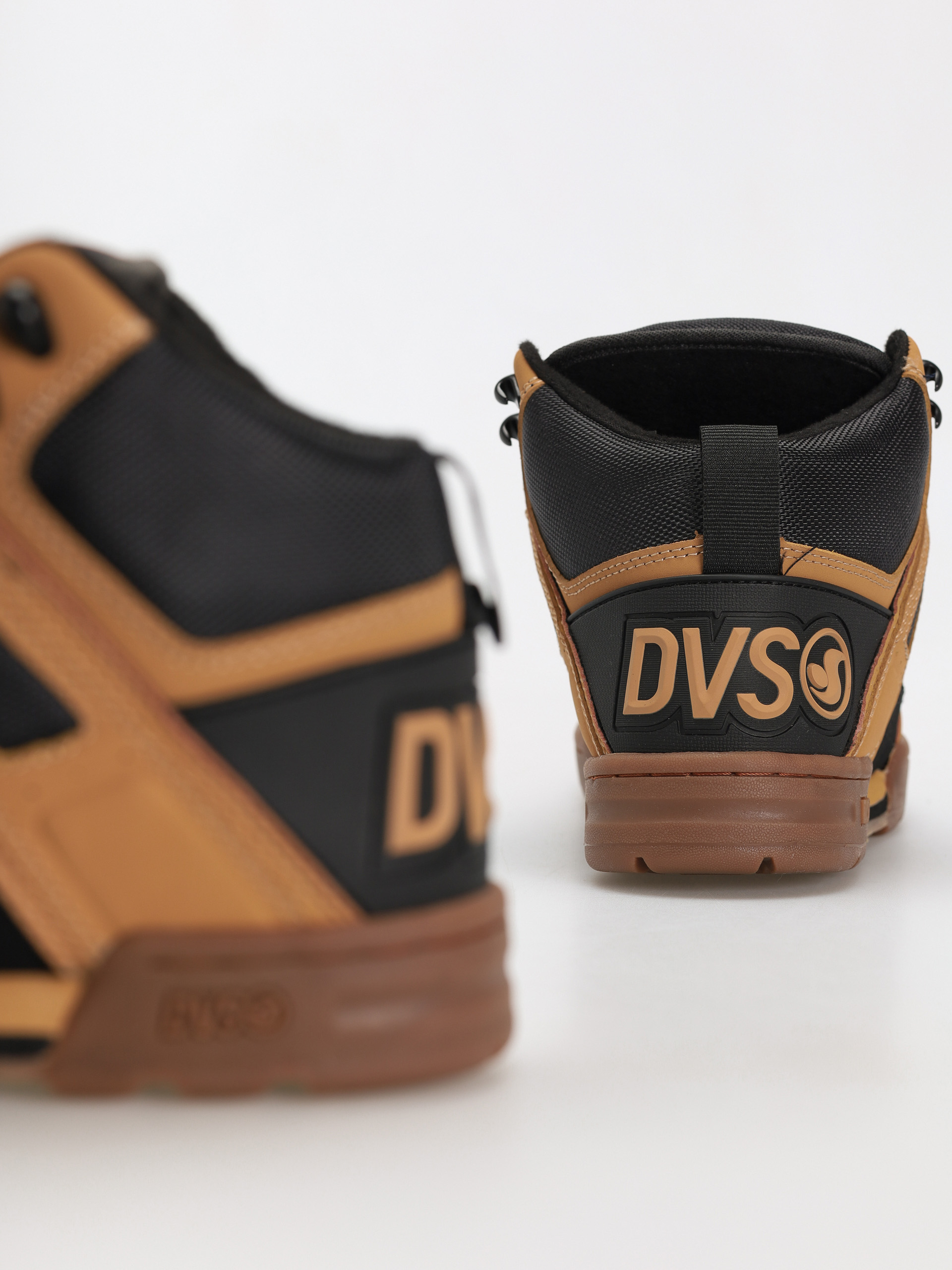 Topánky DVS Comanche Boot (chamois/black/gum)