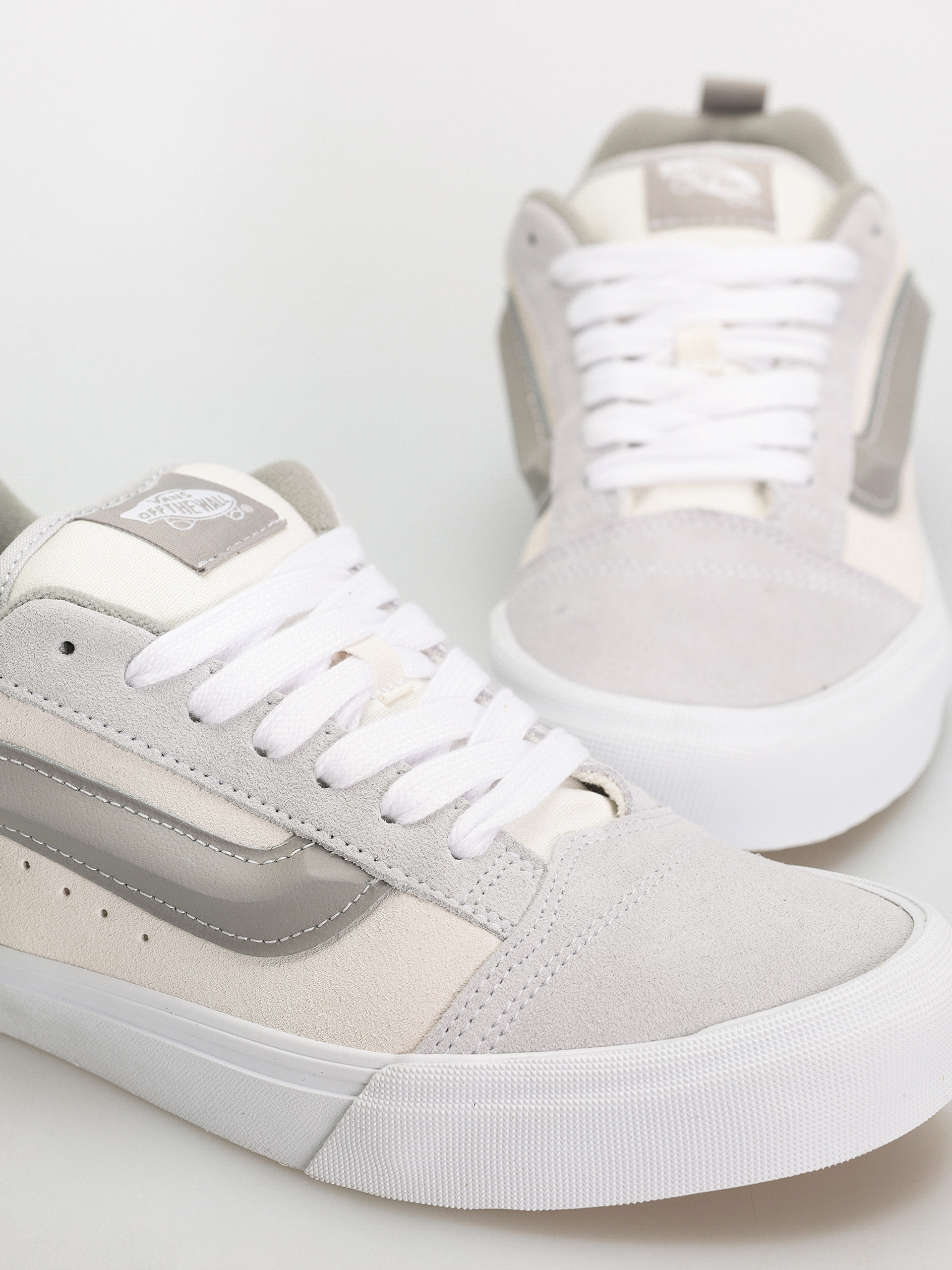 Topánky Vans Knu Skool (tri-tone block light gray)