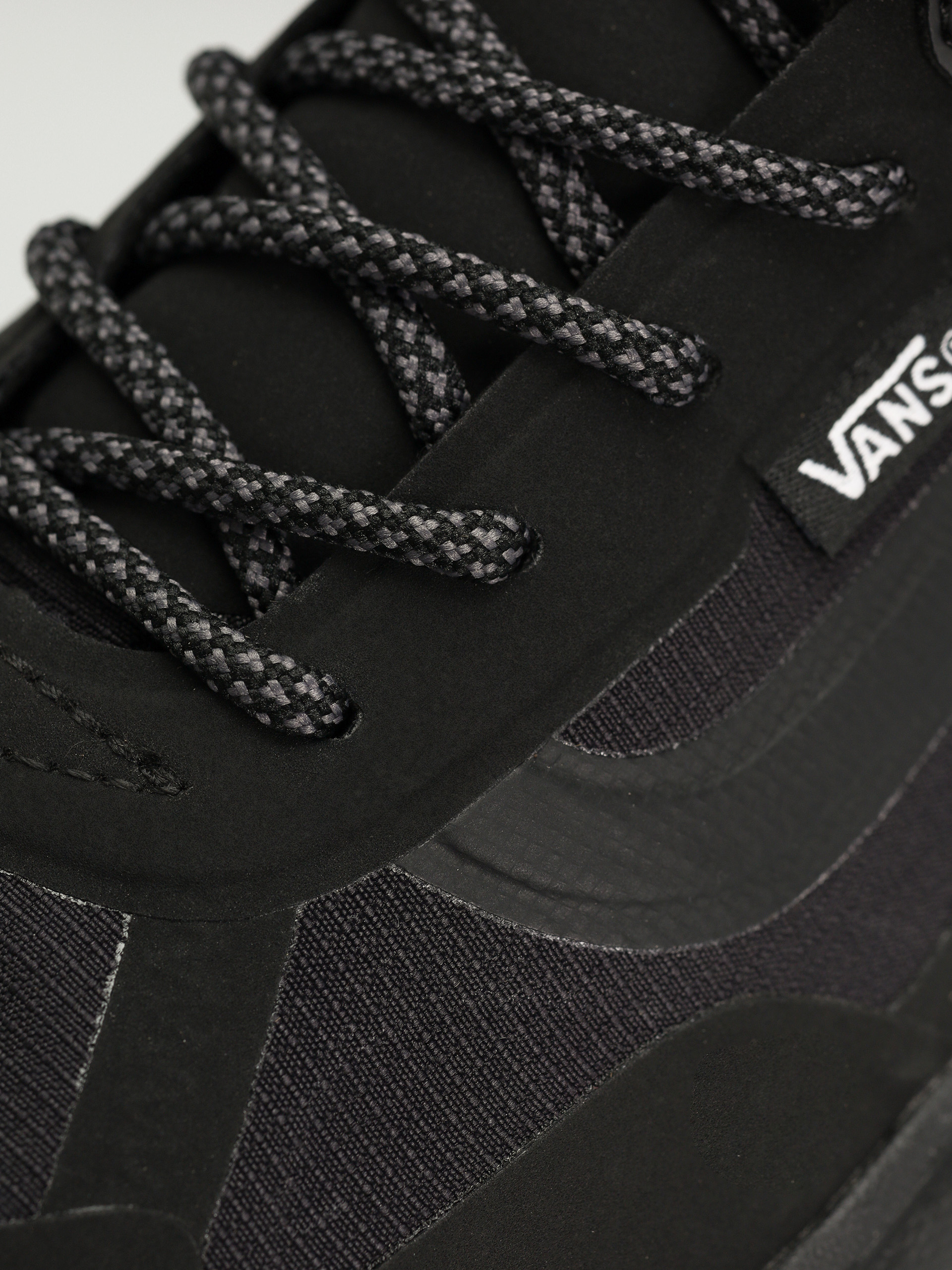 Topánky Vans Crosspath Mid MTE (black/black)