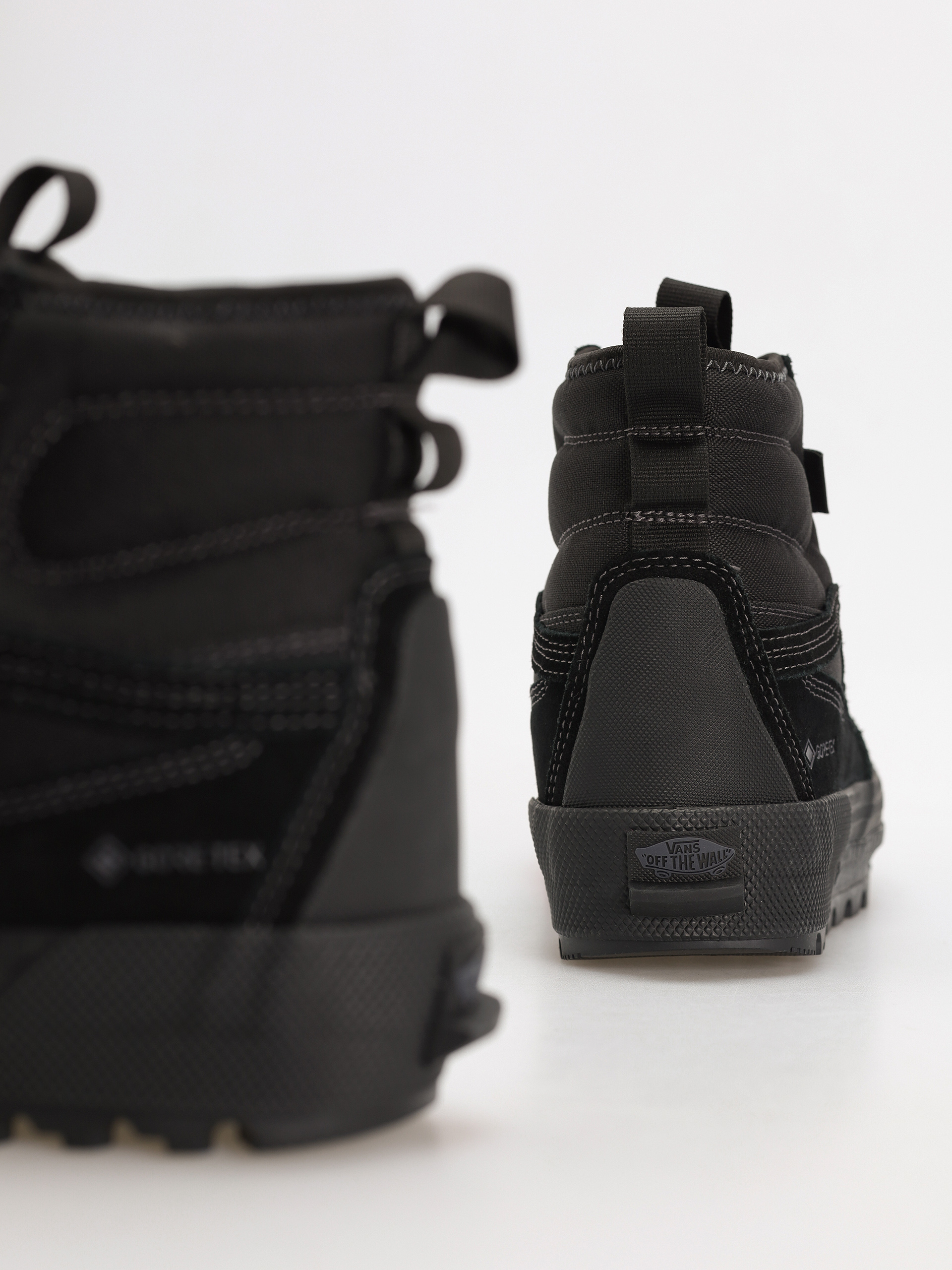 Topánky Vans Sk8 Hi Gore Tex MTE (blackout)