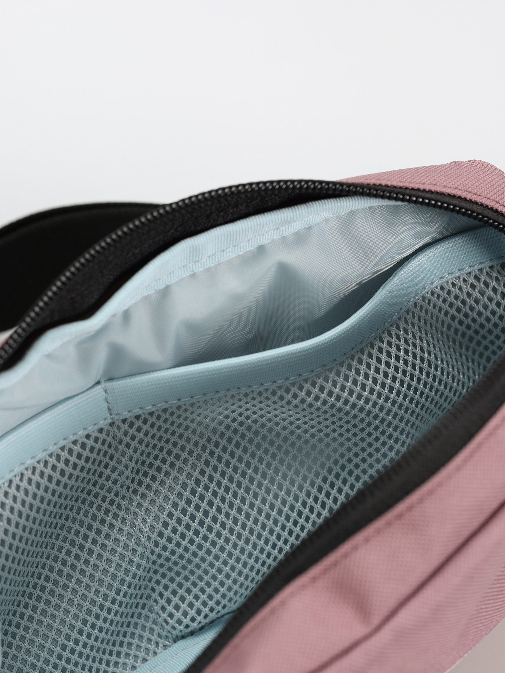 Ľadvinka Quiksilver Pubjug 2.0 (grape shake)