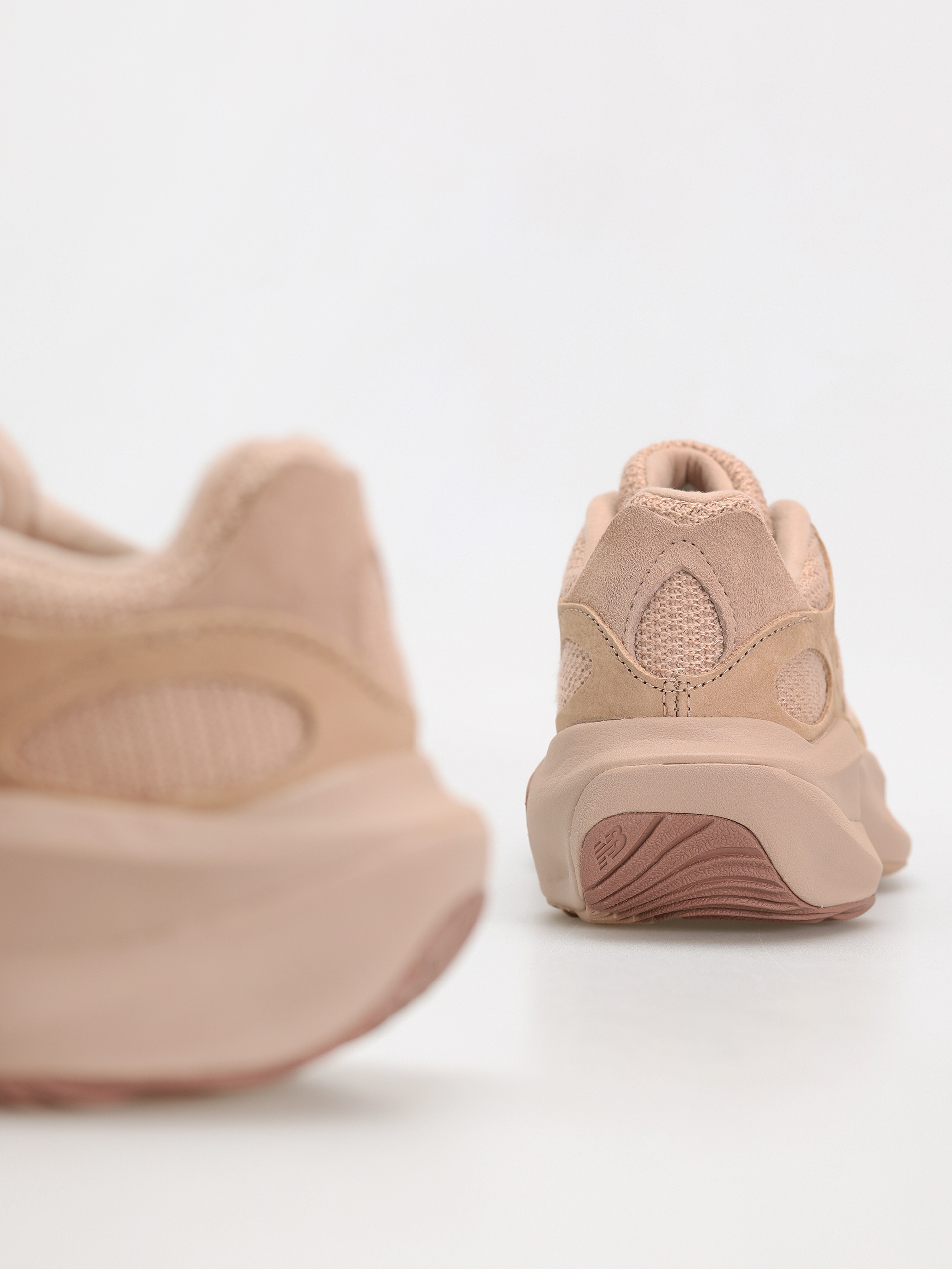 Topánky New Balance WRPD (taupe)