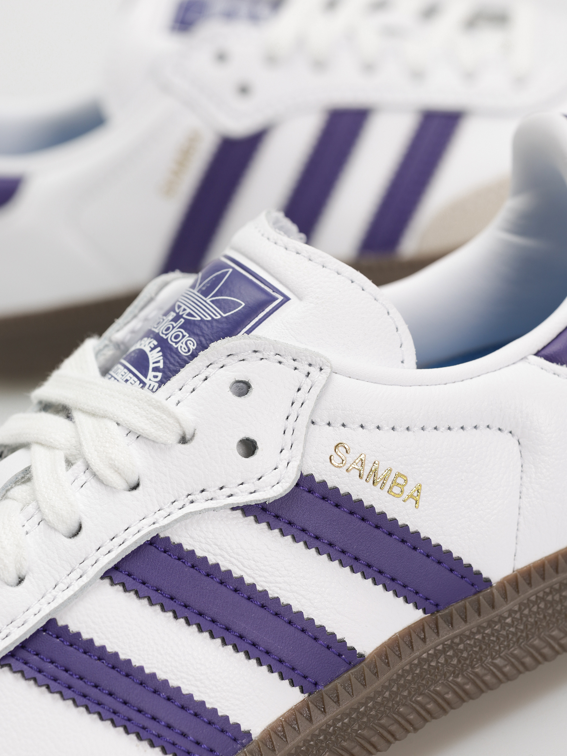 Topánky adidas Samba ADV (ftwwht/cpurpl/goldmt)