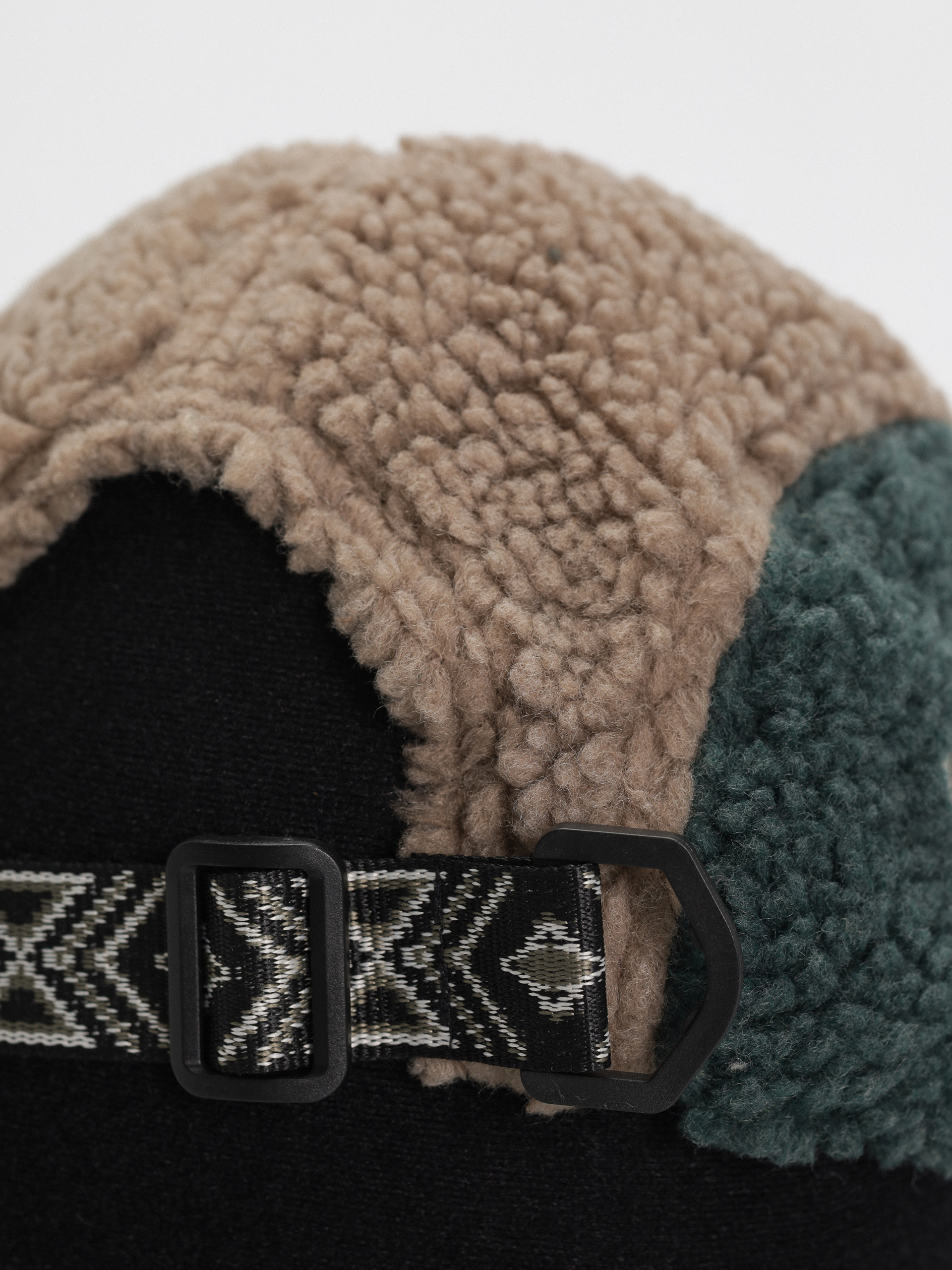 Šiltovka Kavu Fur Ball Camp (fall forest)