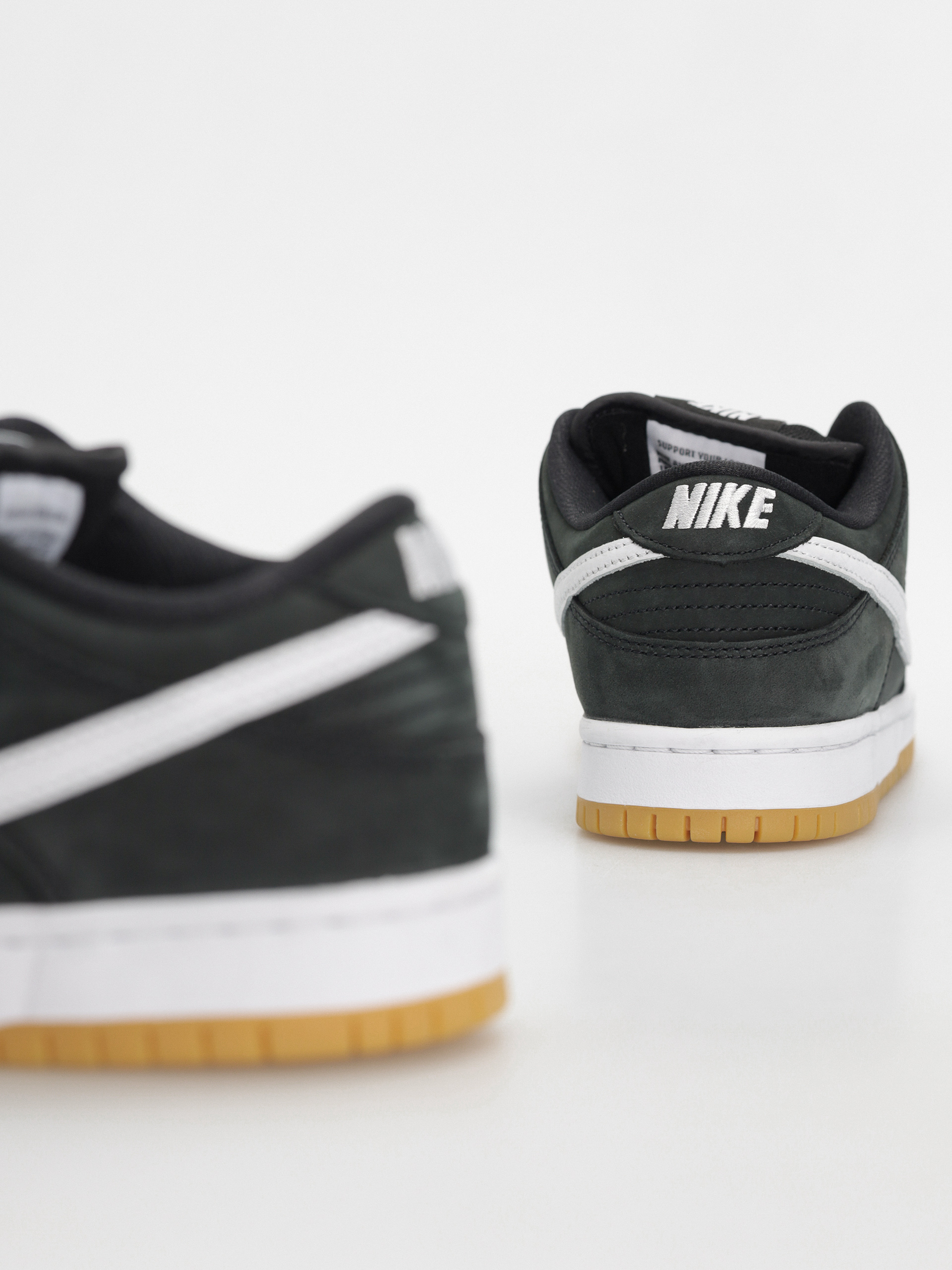 Topánky Nike SB Dunk Low Pro Aa (black/white black gum light brown)