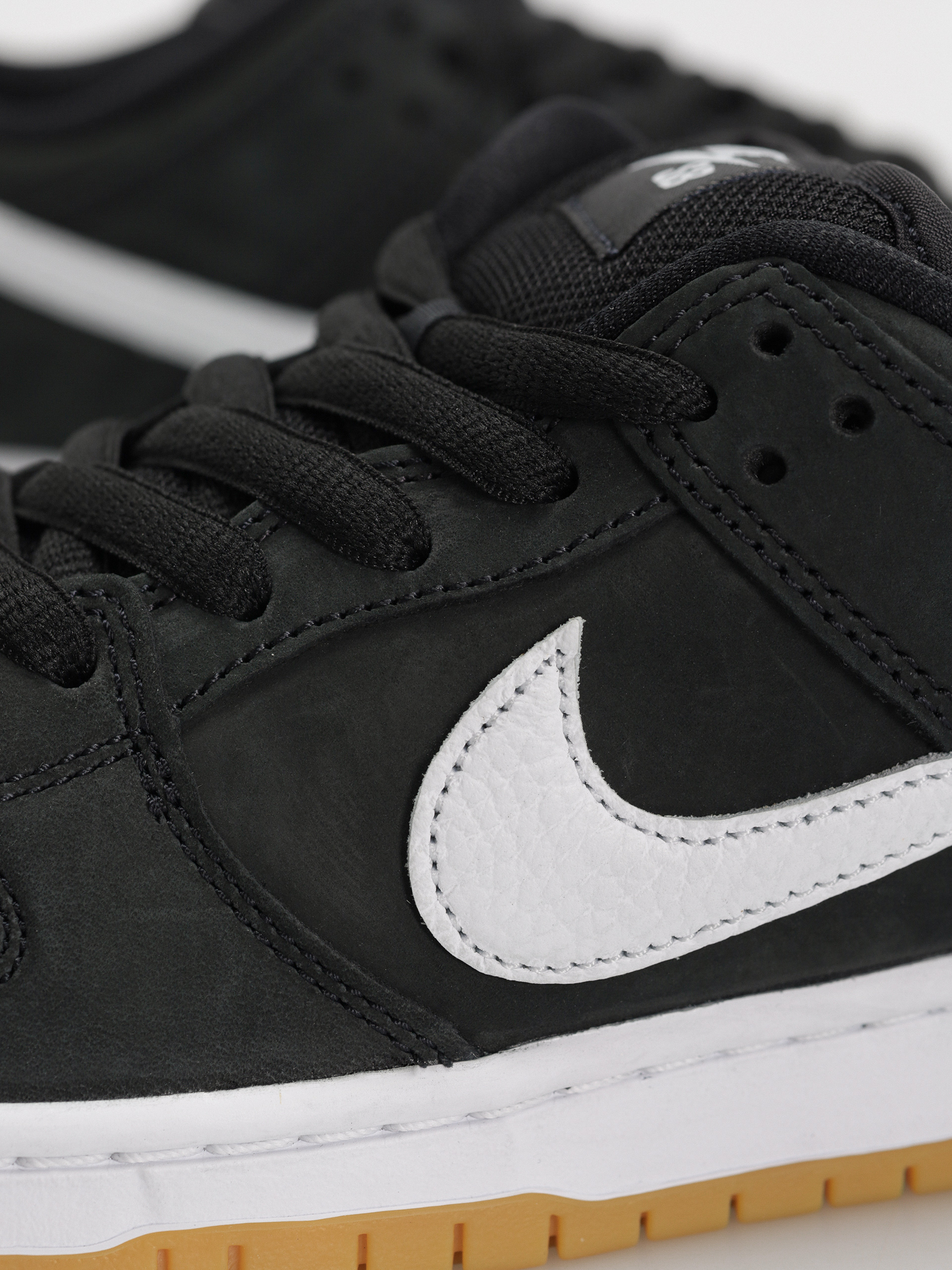 Topánky Nike SB Dunk Low Pro Aa (black/white black gum light brown)