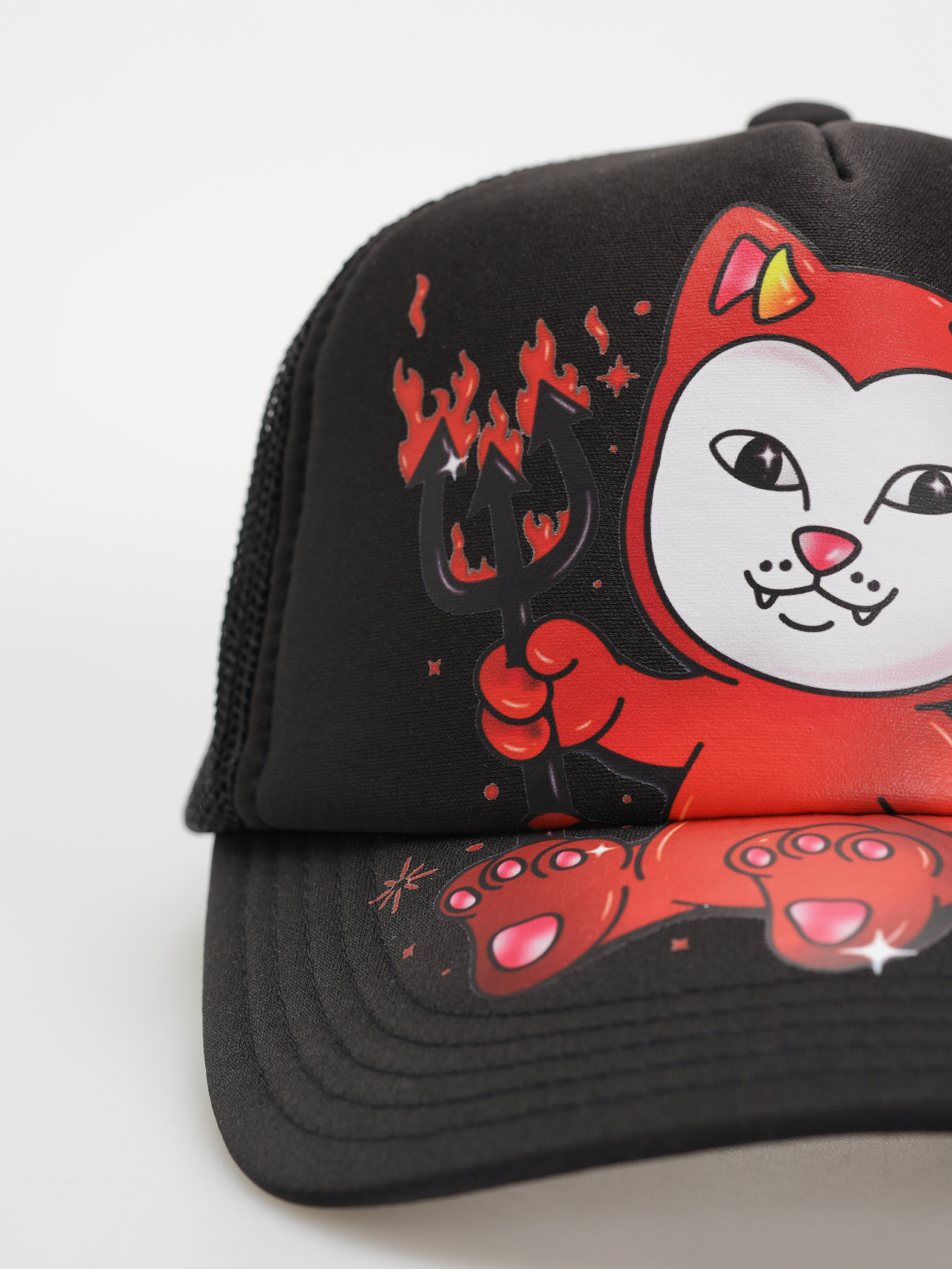 Šiltovka RipNDip Scary Cute Trucker (black)