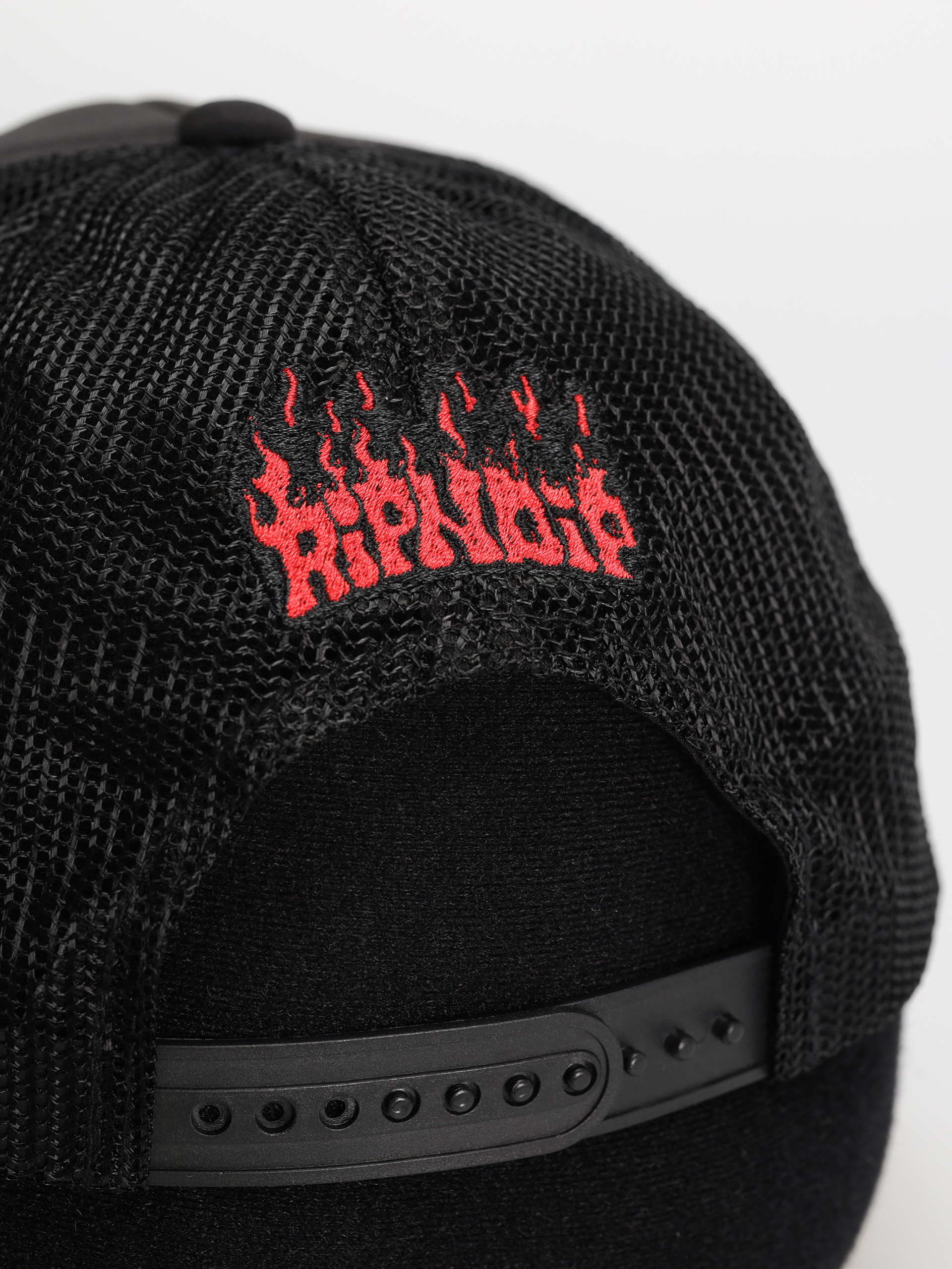 Šiltovka RipNDip Scary Cute Trucker (black)