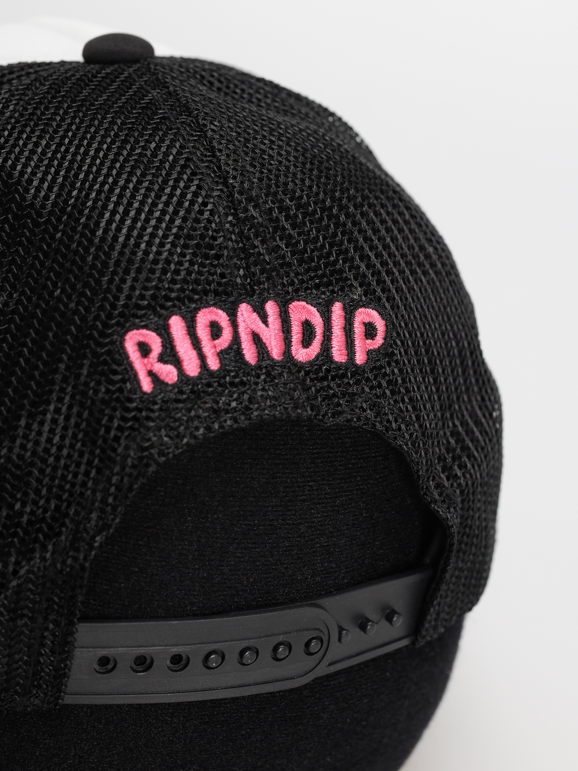 Šiltovka RipNDip Love Is Ripndip Trucker (white/black)