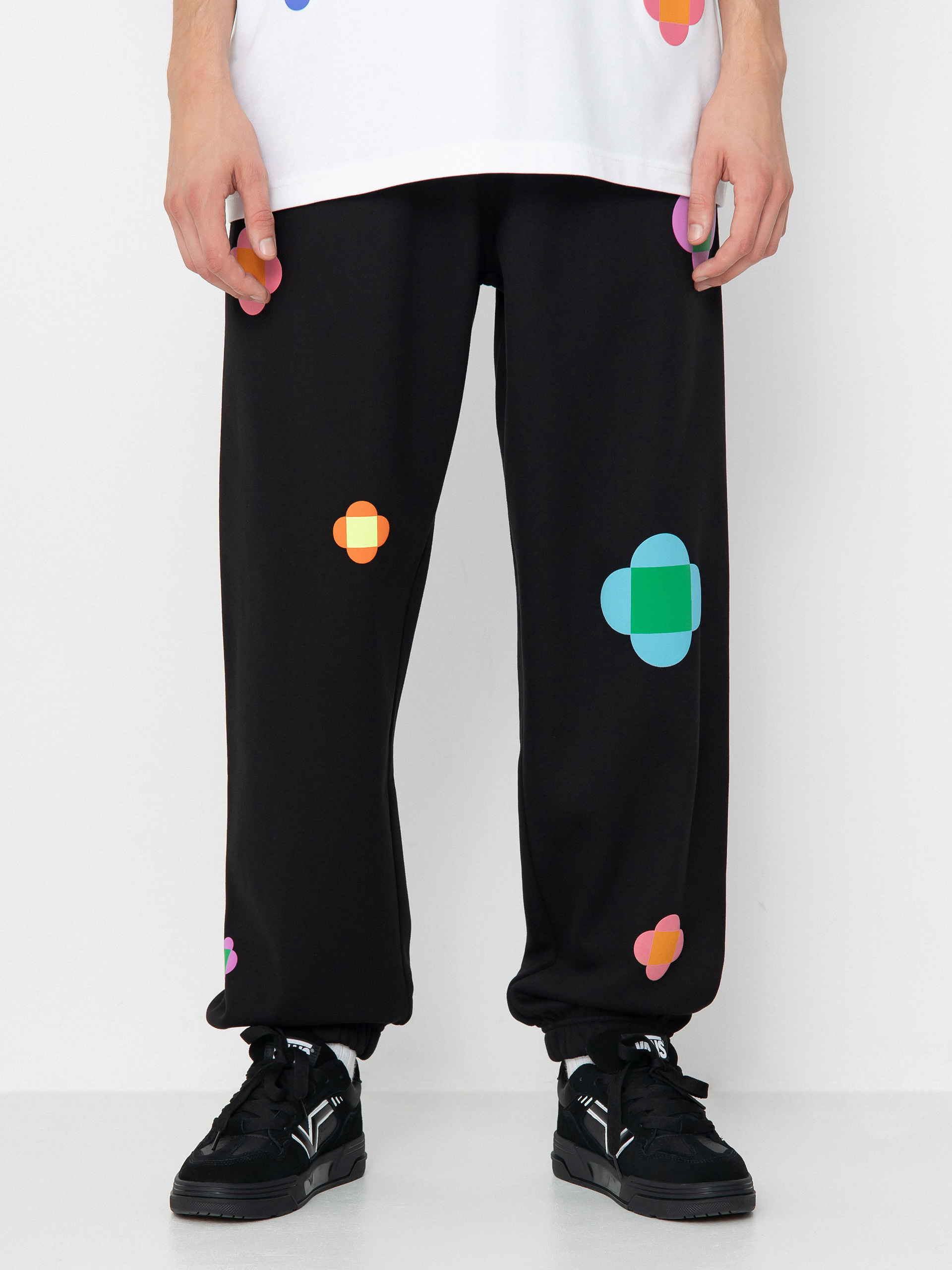 Nohavice The North Face X Yinka Ilori Let’S Blossom Together Graphic Jogger (tnf black)