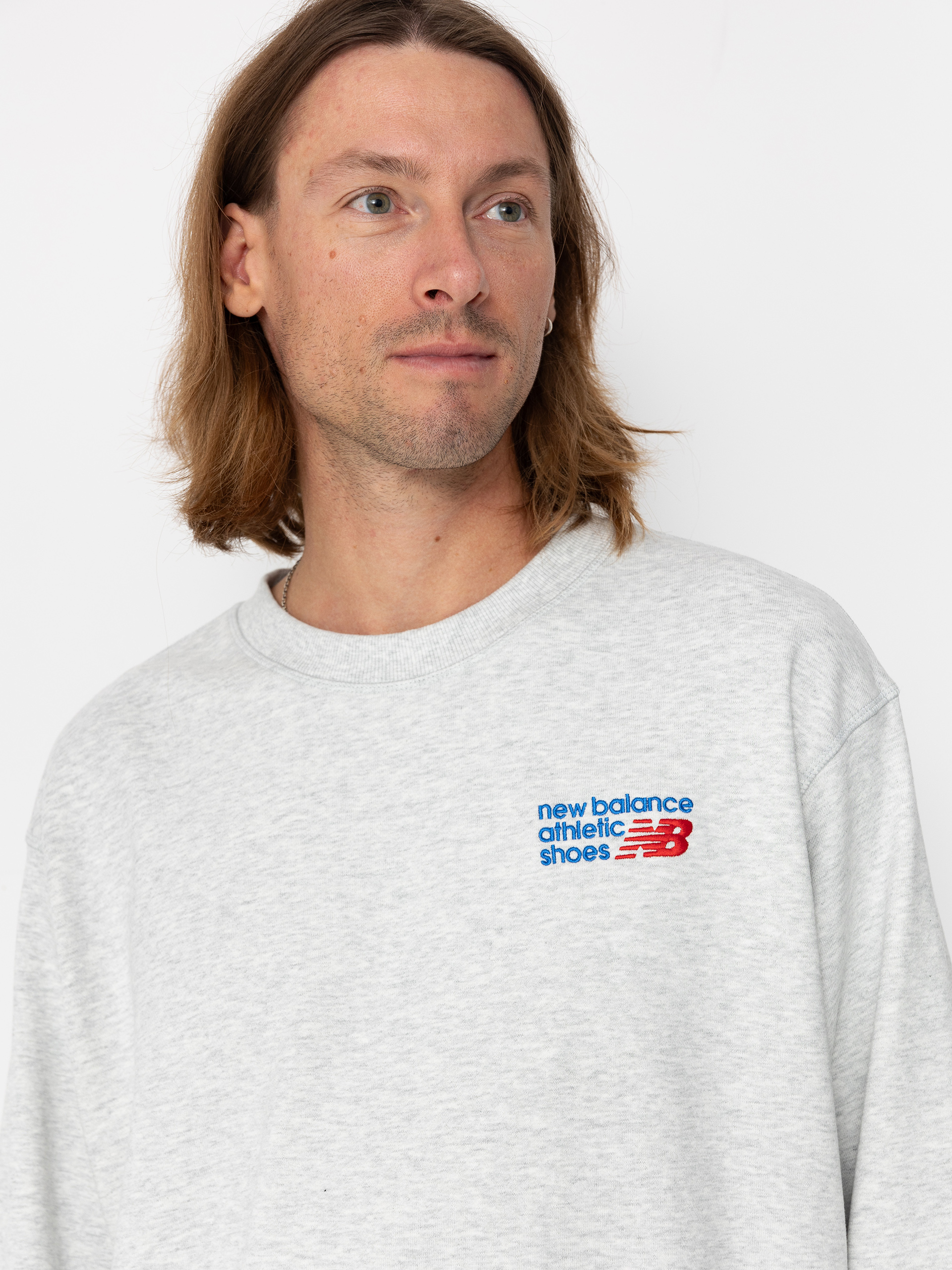Mikina New Balance Athletics Premium Logo Crew (ashheather)