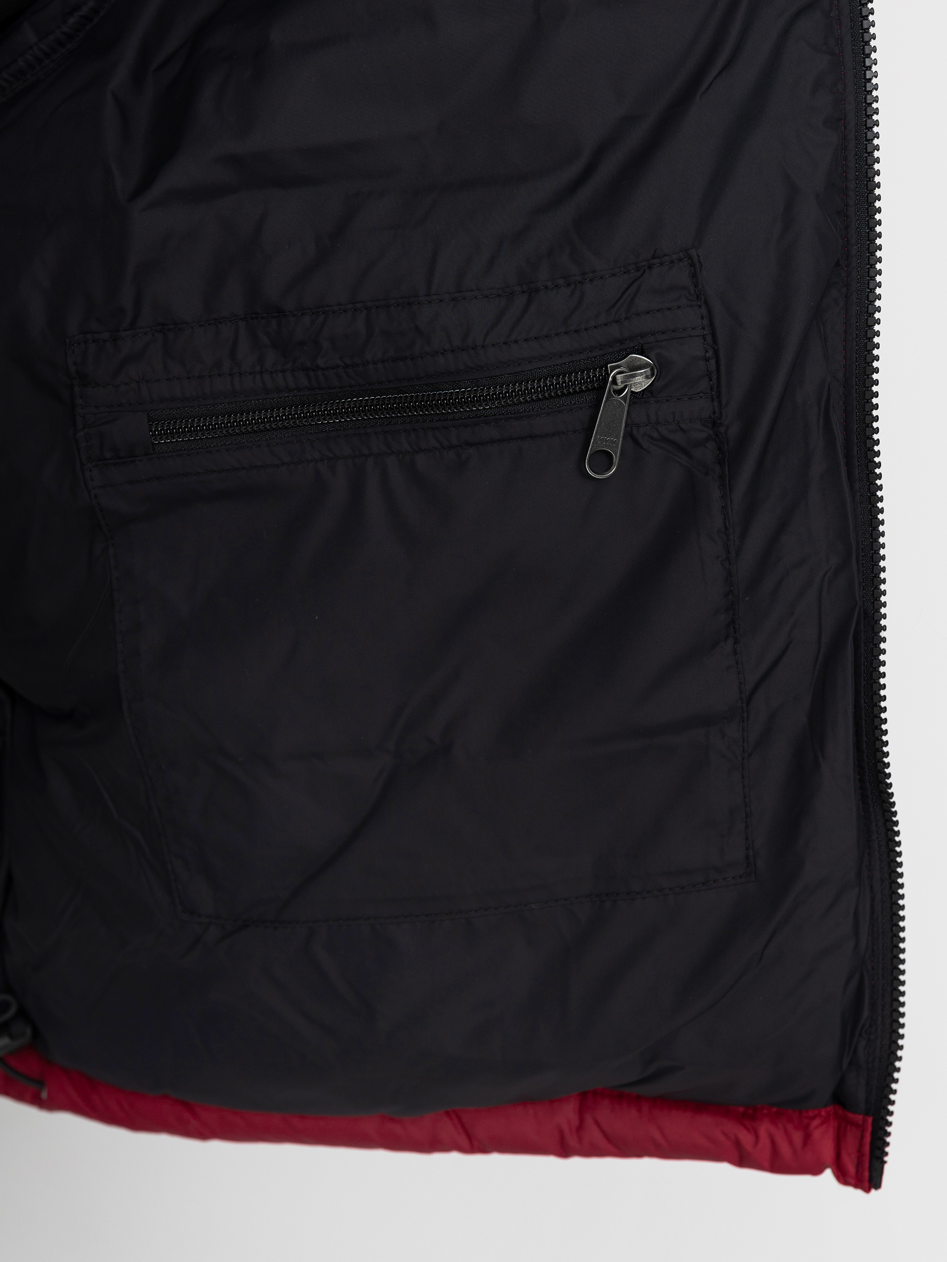 Bunda The North Face 1996 Retro Nuptse (beetroot/tnf black)