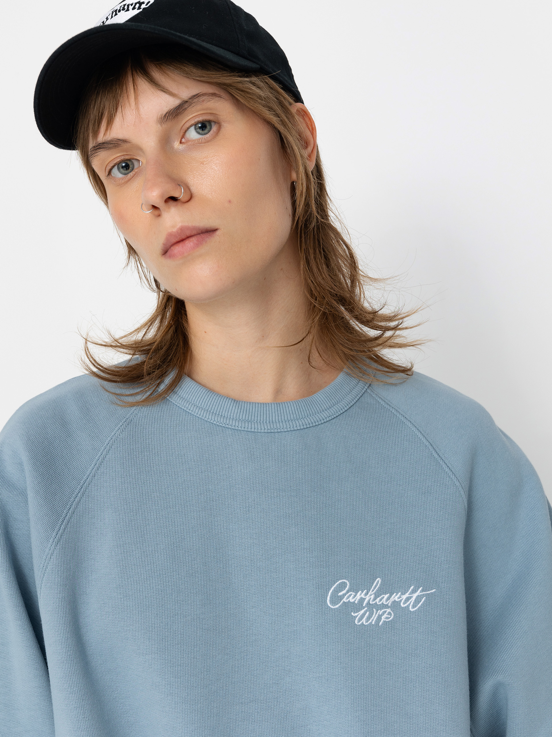 Mikina Carhartt WIP Signature Wmn (dusty ice/white)
