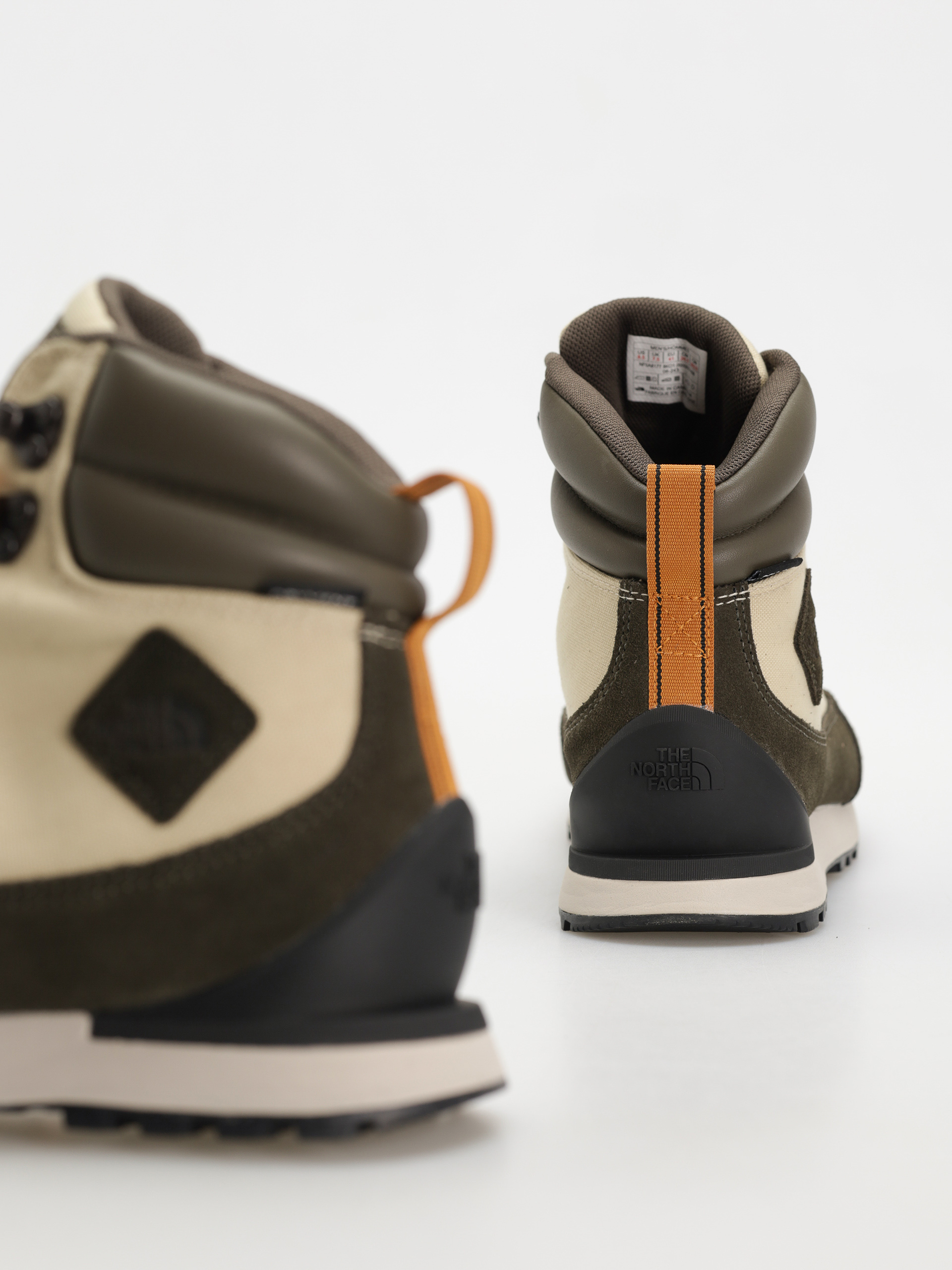 Topánky The North Face Back To Berkeley Iv Textile Wp (gravel/new taupe green)