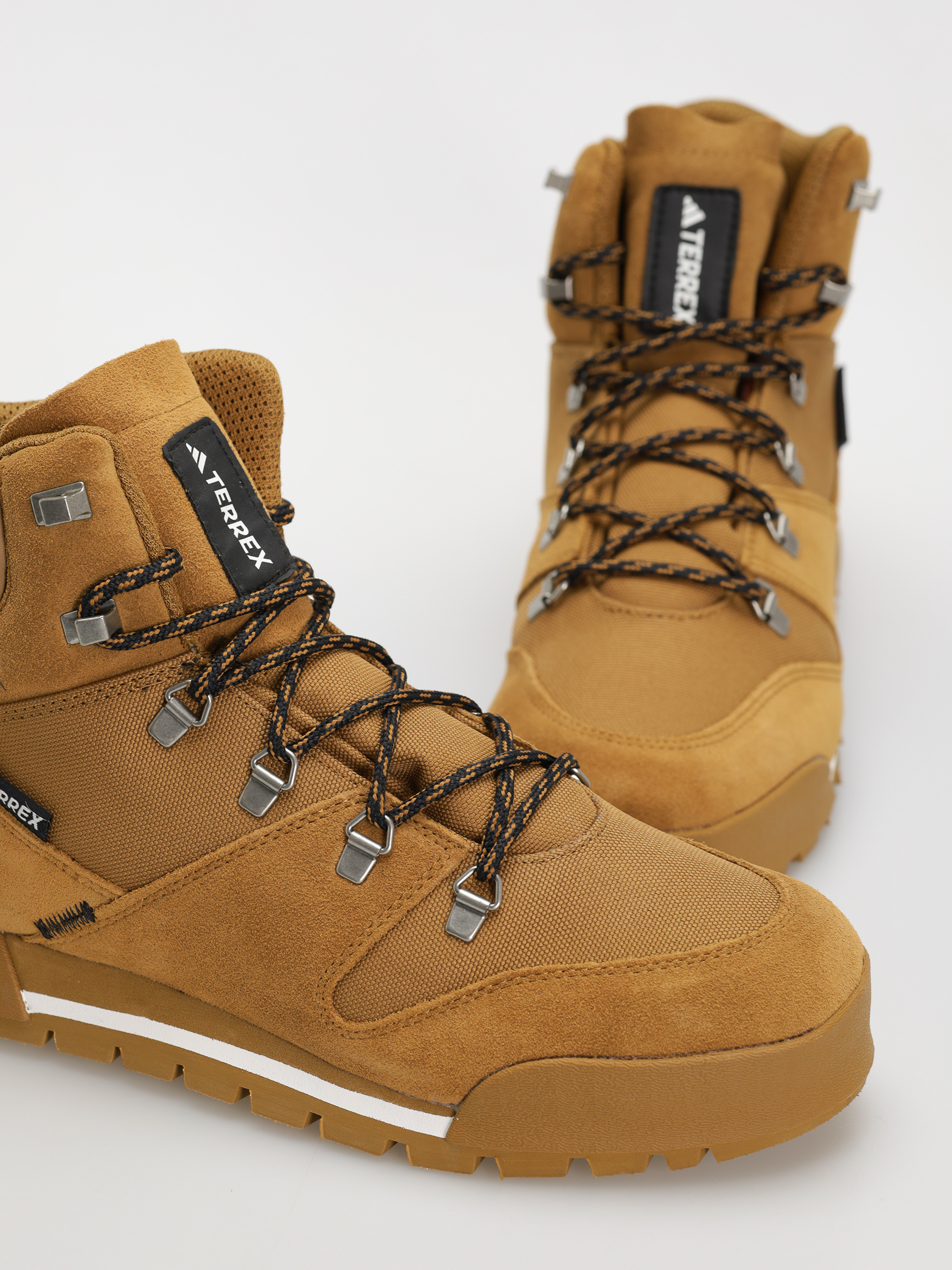 Topánky adidas Terrex Snowpitch C. (brostr/brostr/seimor)