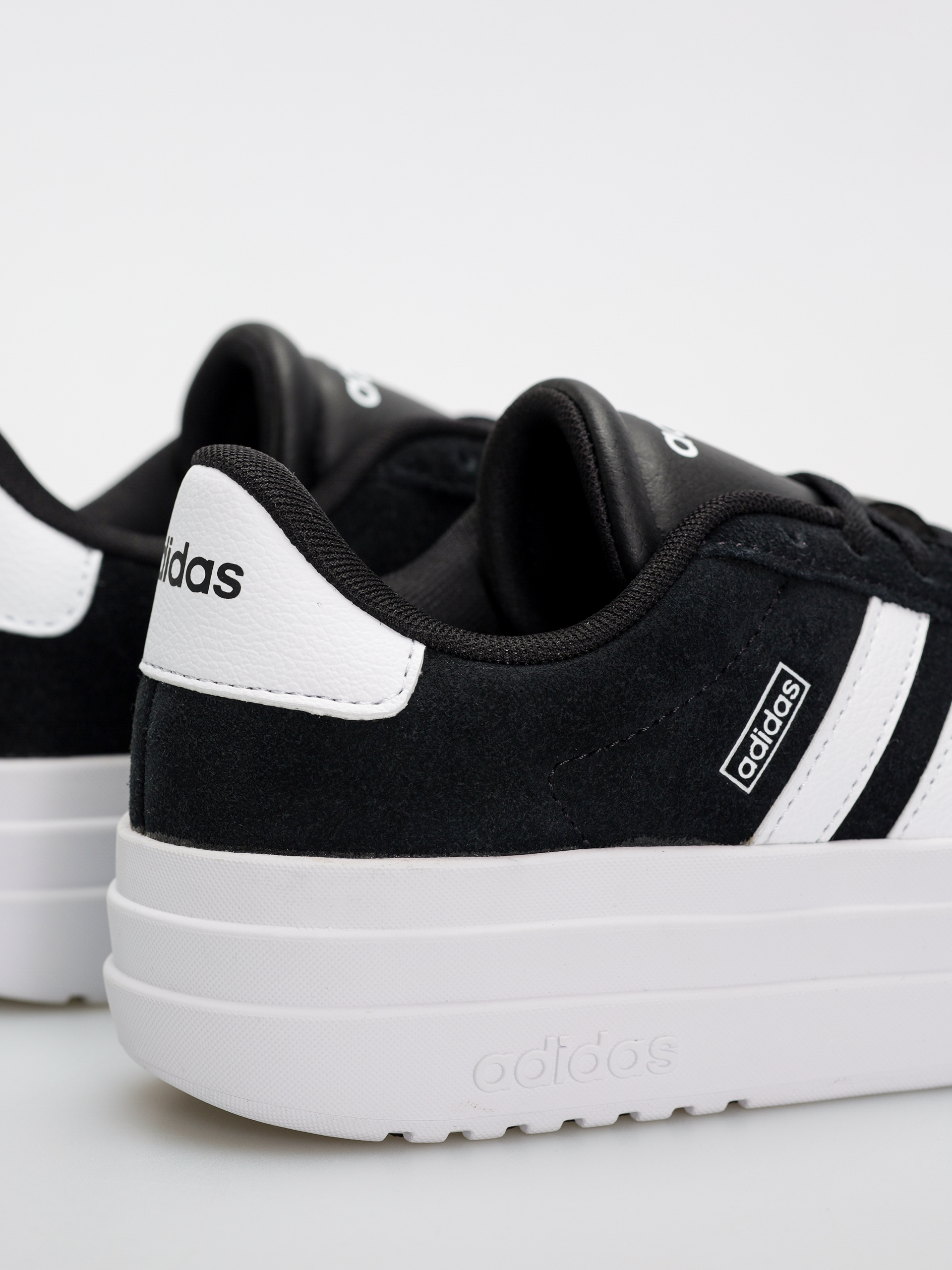 Topánky adidas Vl Court Bold Wmn (cblack/ftwwht/ftwwht)