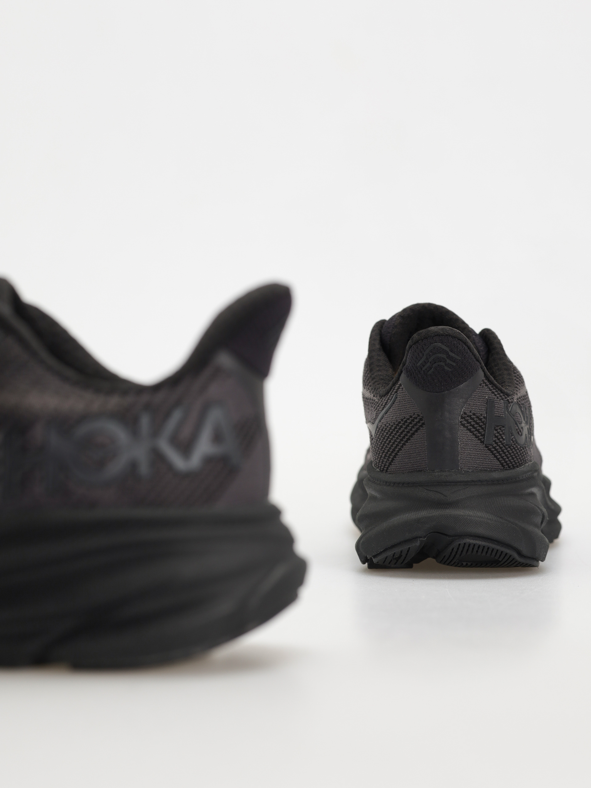 Topánky Hoka Clifton 9 Wmn (black/black)