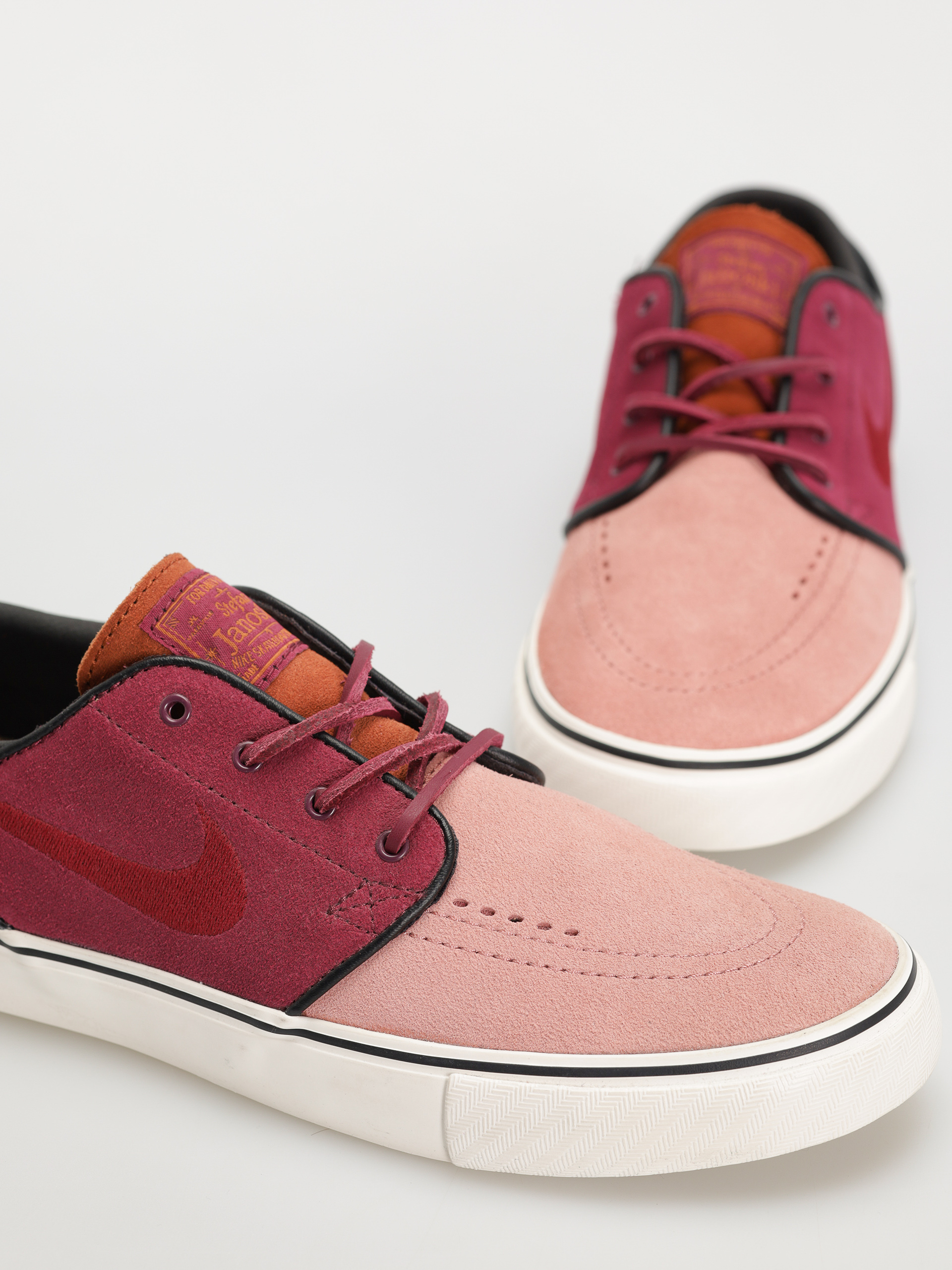 Topánky Nike SB Zoom Janoski OG+ (red stardust/team red rosewood)