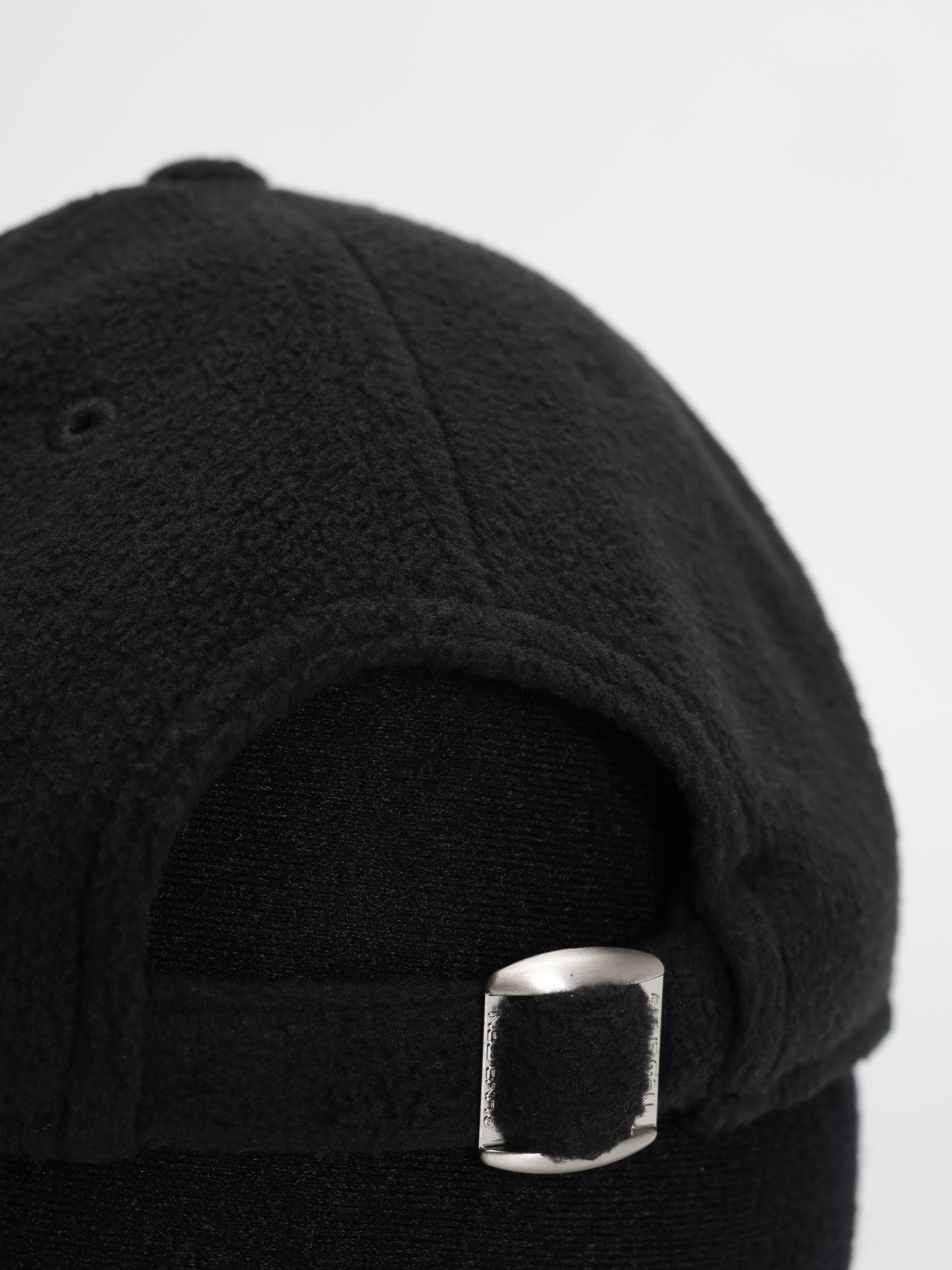 Šiltovka New Era Cosy 9Forty New York Yankees Wmn (black/white)