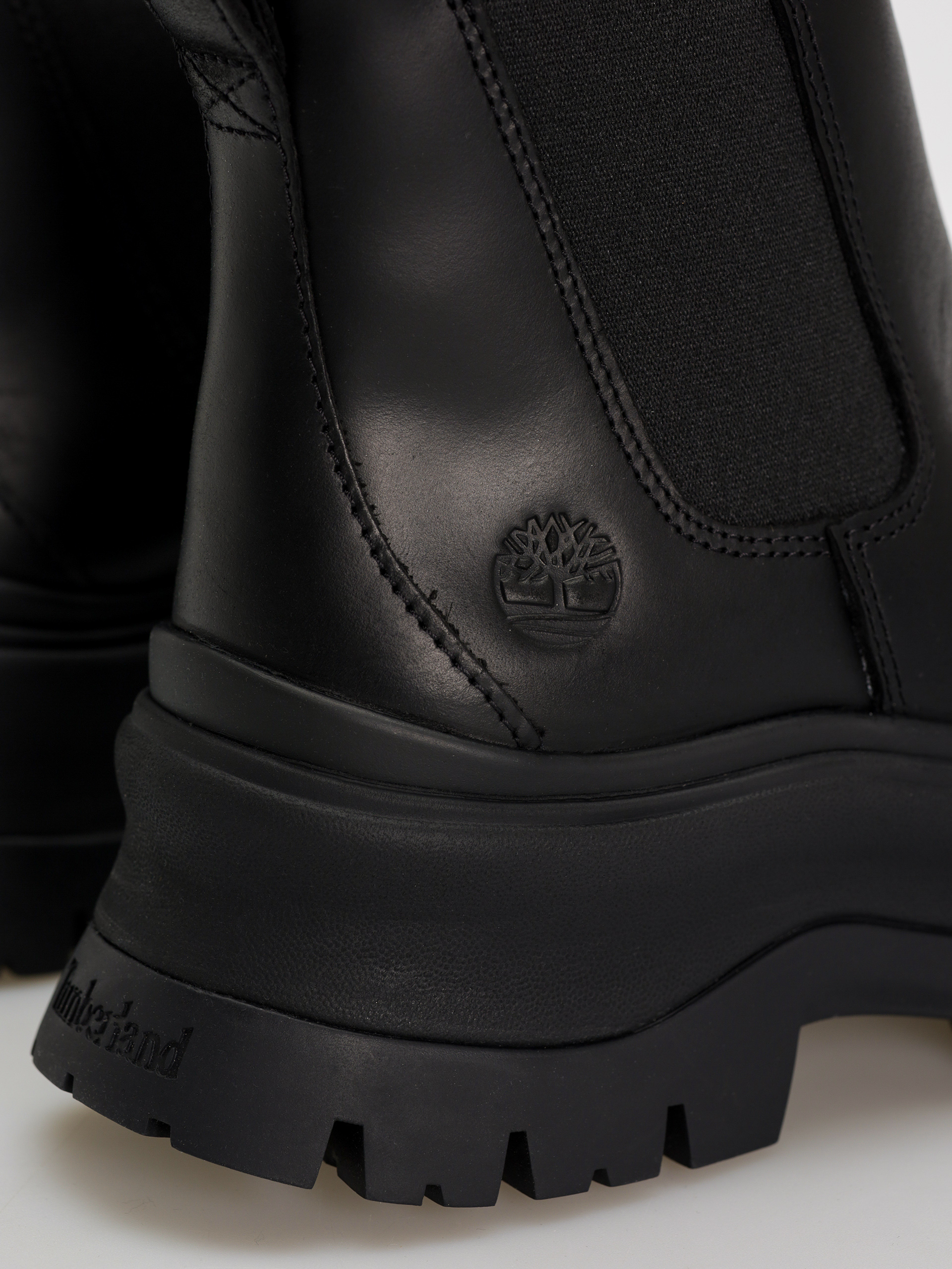 Zimné topánky Timberland Roxie Lane Mid Chelsea Wmn (black full grain)