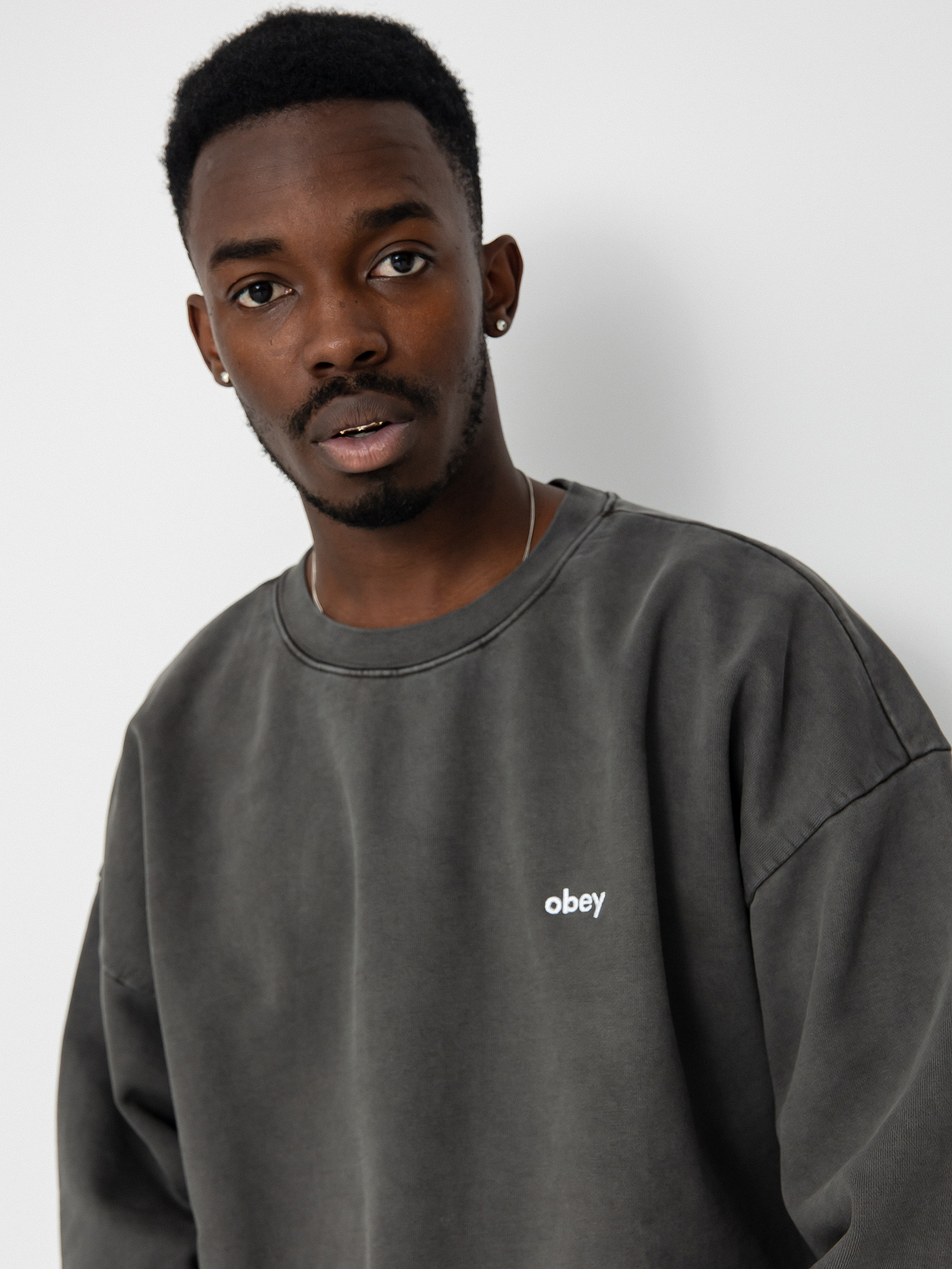 Mikina OBEY Lowercase Pigment (digital black)