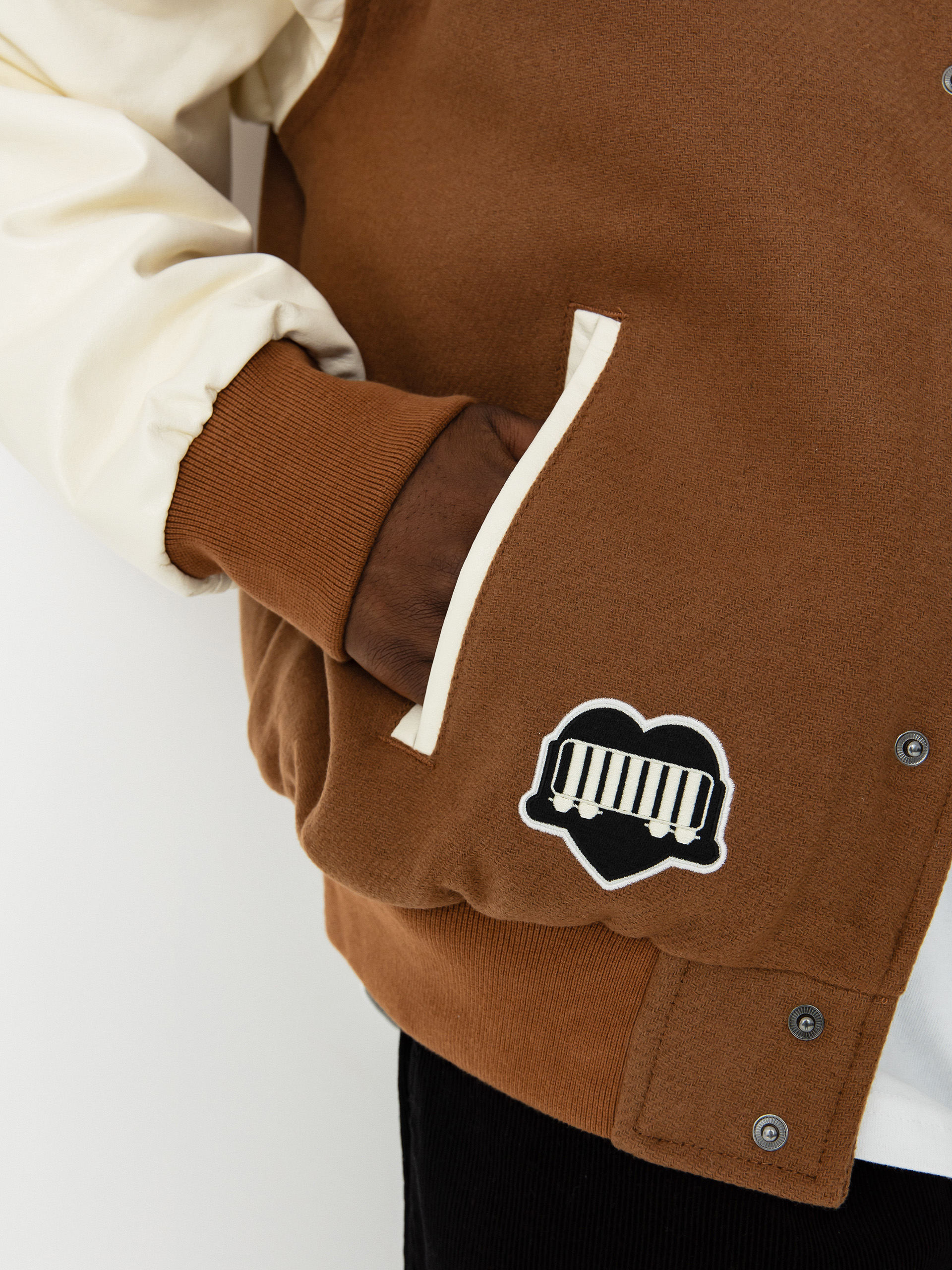 Bunda Carhartt WIP Brown Ducks Bomber (hamilton brown/wax)