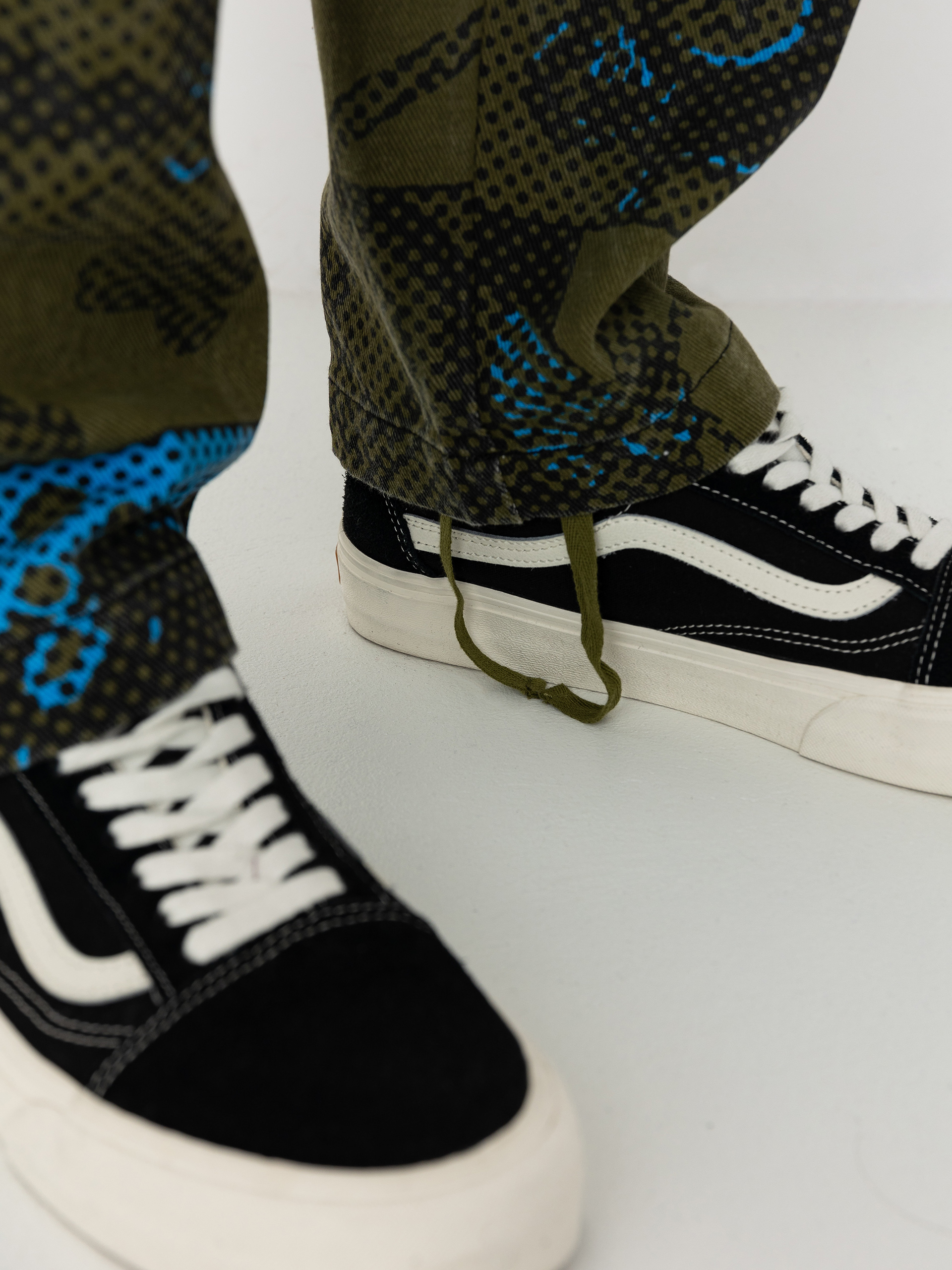 Nohavice Santa Cruz Unite (winkowski comic camo)