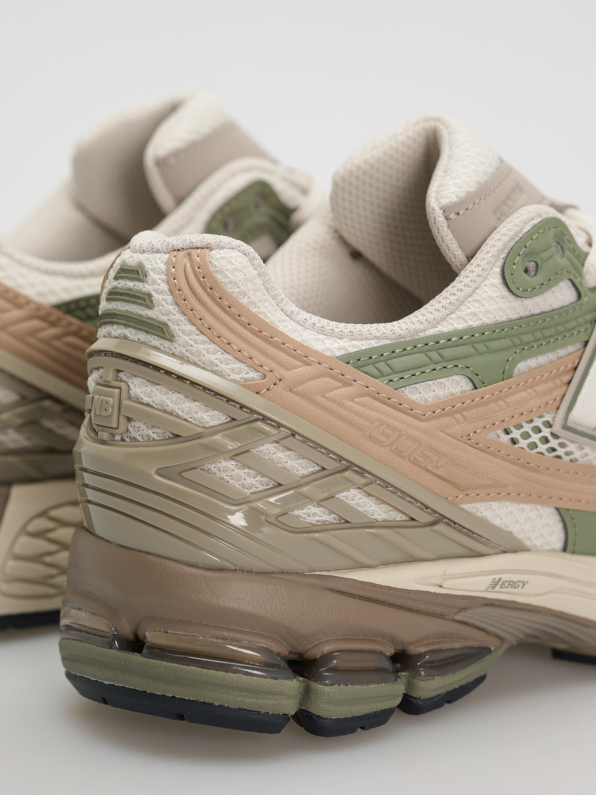 Topánky New Balance 1906 (beige green brown)