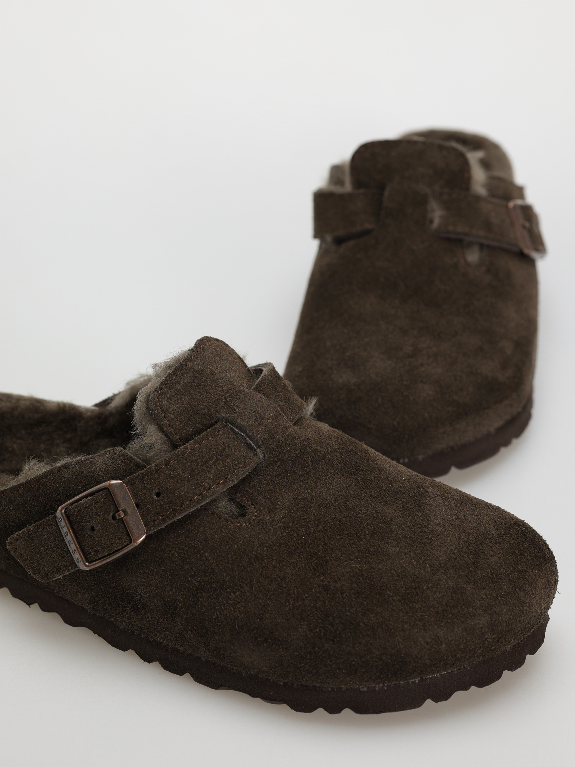 Šľapky Birkenstock Boston Shearling Suede Leather Fur Narrow Wmn (mocha)