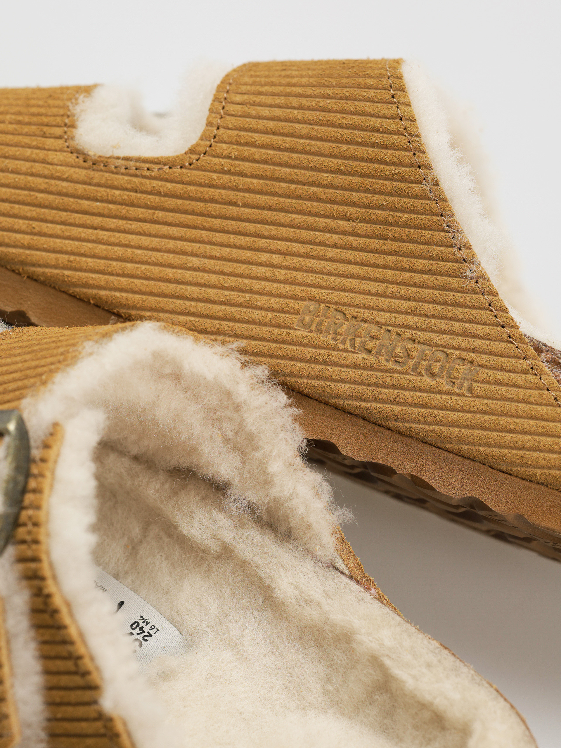 Šľapky Birkenstock Arizona Fell Suede Leather Fur Narrow Wmn (corduroy cork brown)