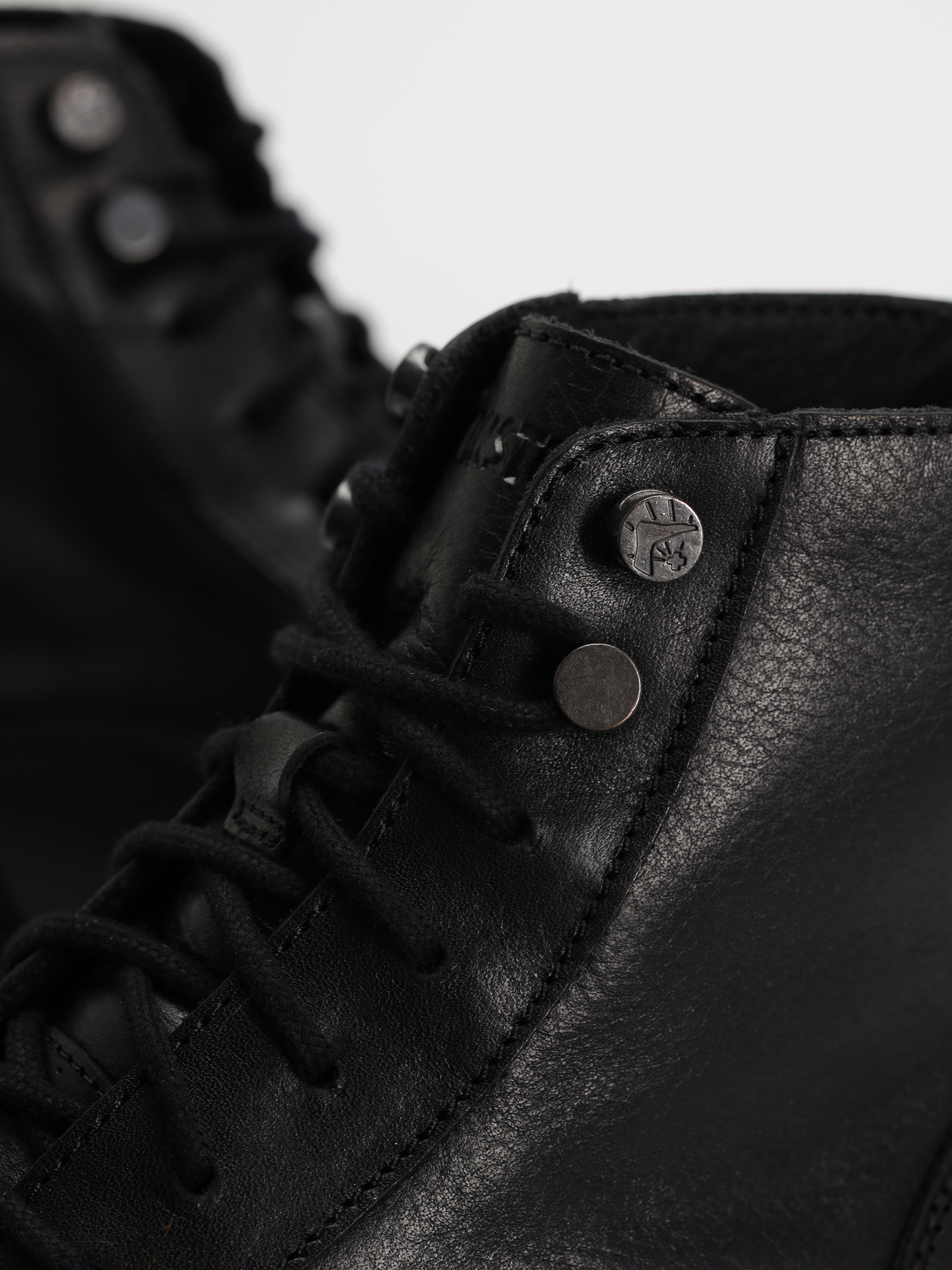 Topánky Birkenstock Highwood Lace Mid Natural Leather Regular (black)