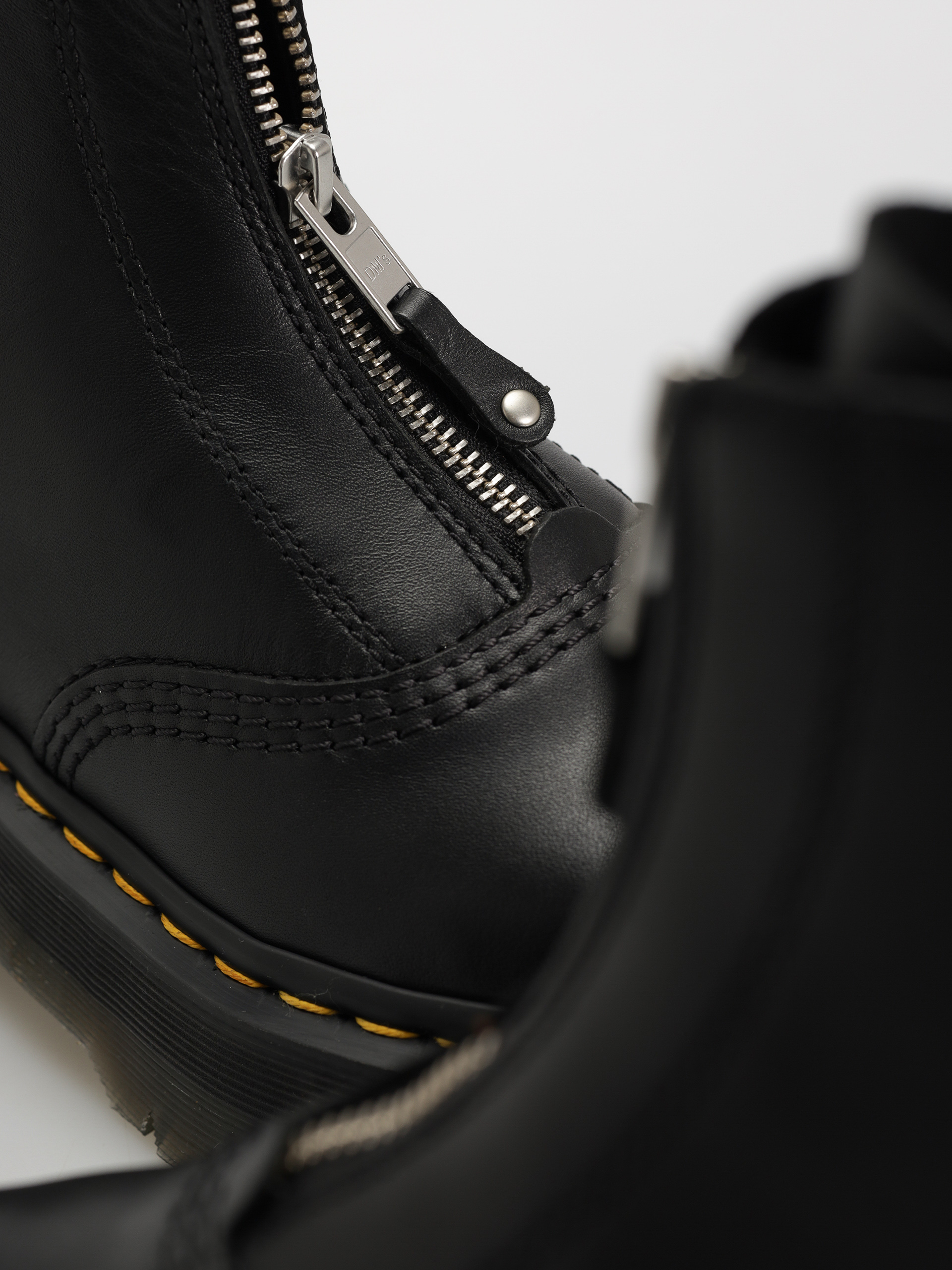 Topánky Dr. Martens Jetta Wmn (black sendal)